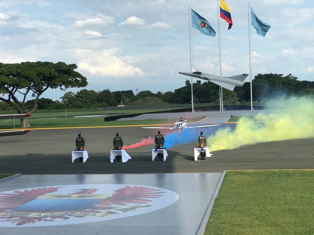 Así es la formación integral en el vuelo para los futuros pilotos de su Fuerza Aérea Colombiana