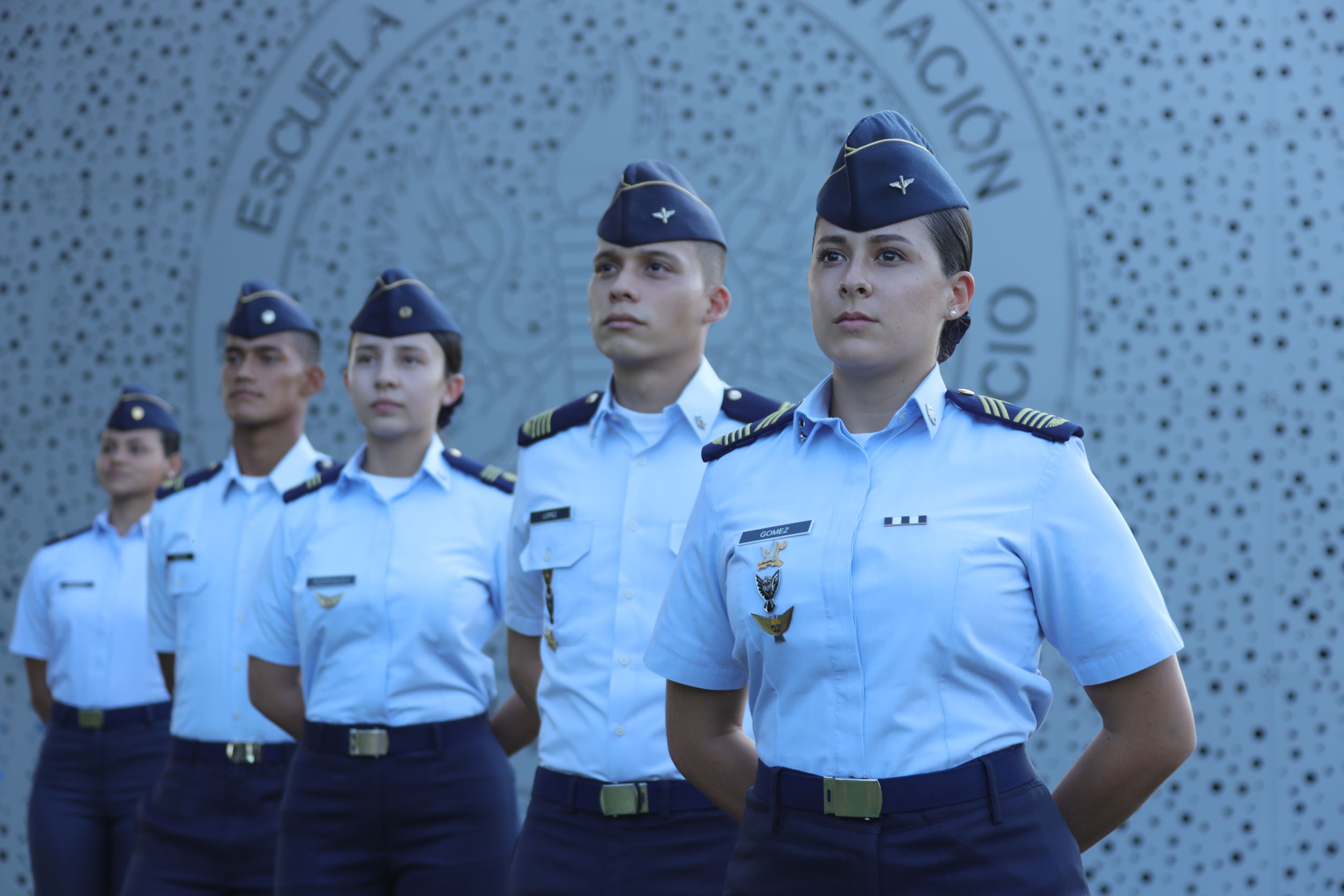 Aún están abiertas las inscripciones para convertirse en Oficiales de la Fuerza Aérea Colombiana