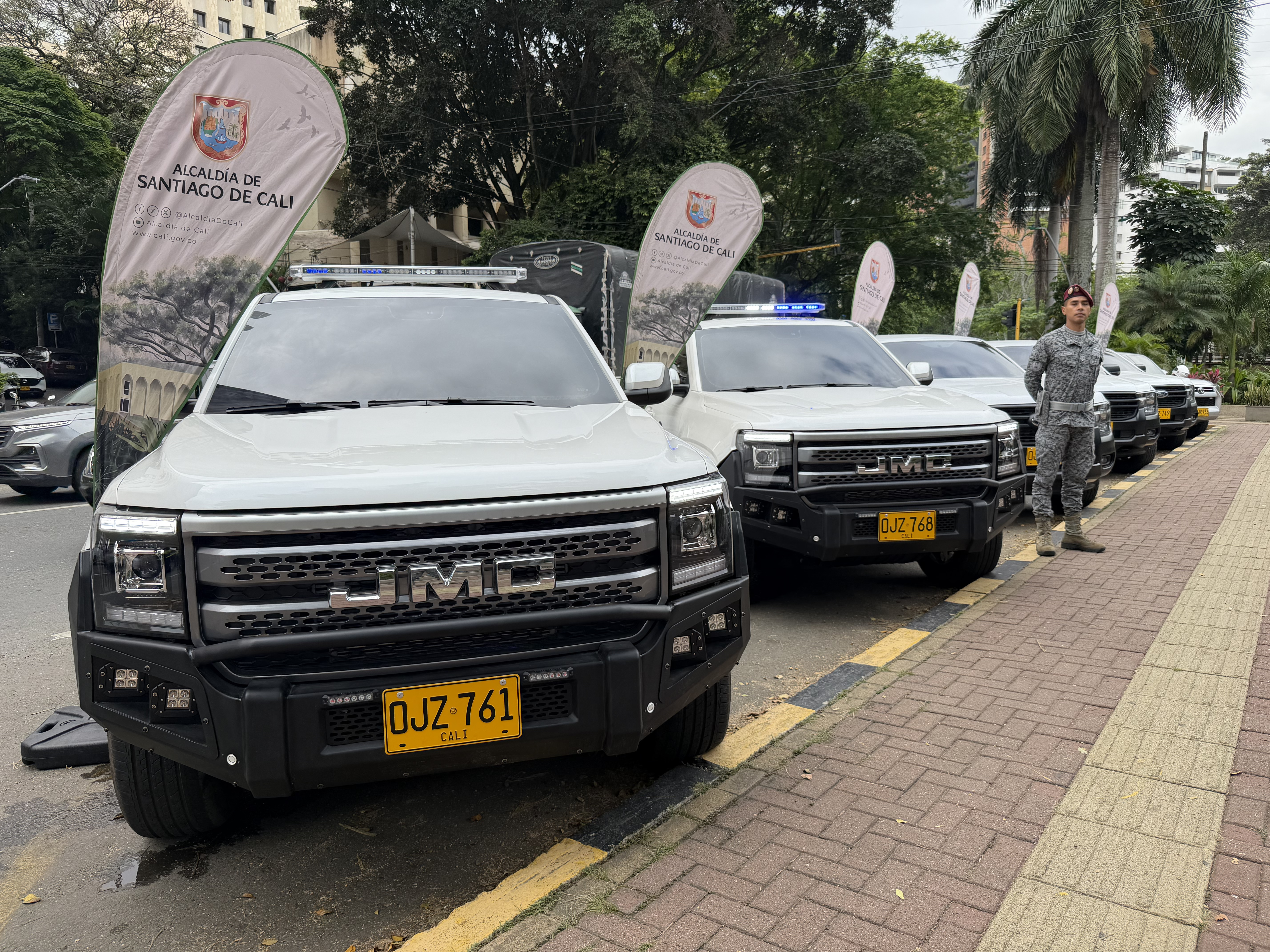 Nuevos vehículos refuerzan operaciones de patrullaje en Cali