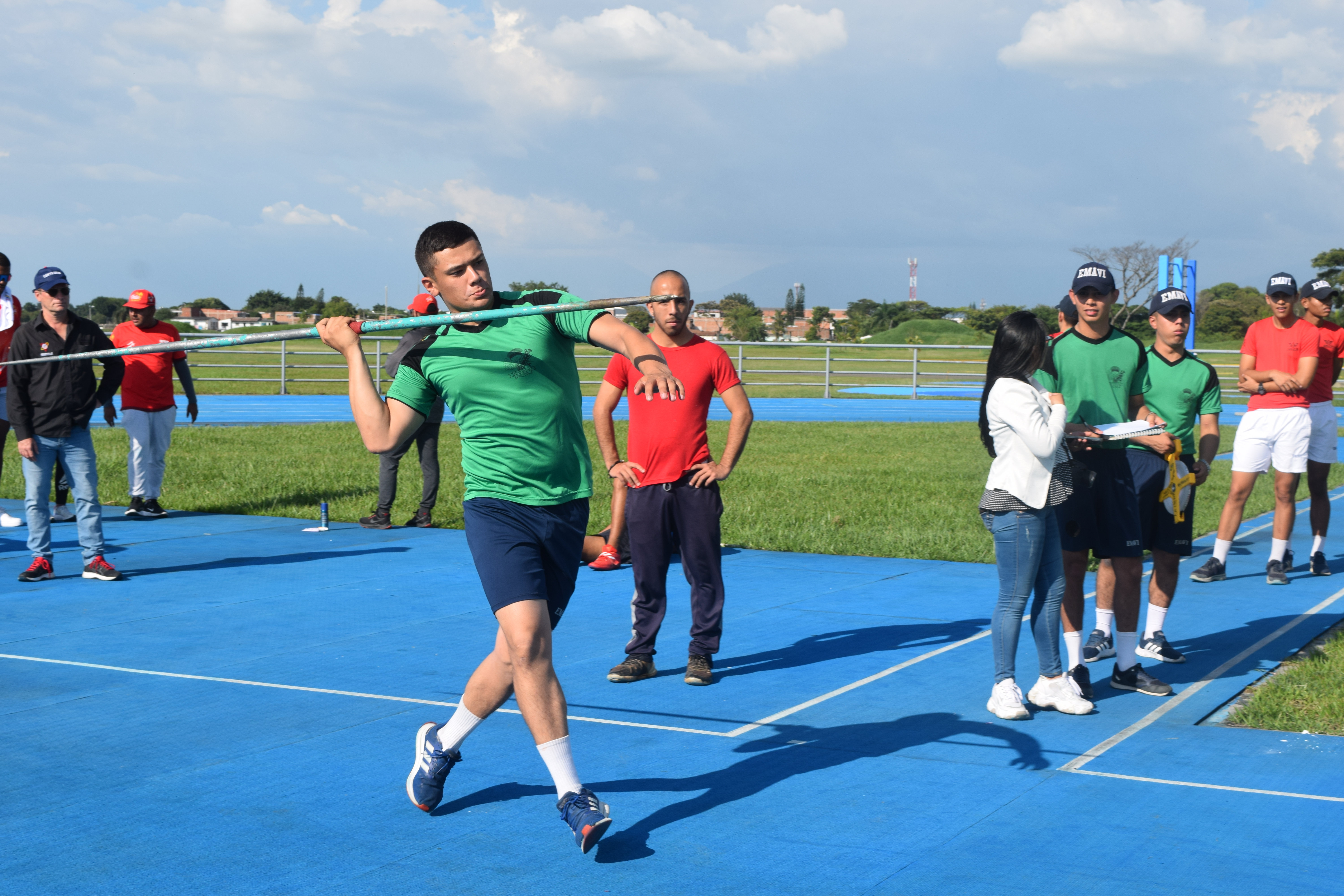 Escuela Militar de Aviación y Liga Vallecaucana de para- atletismo fortalecen capacidades deportivas