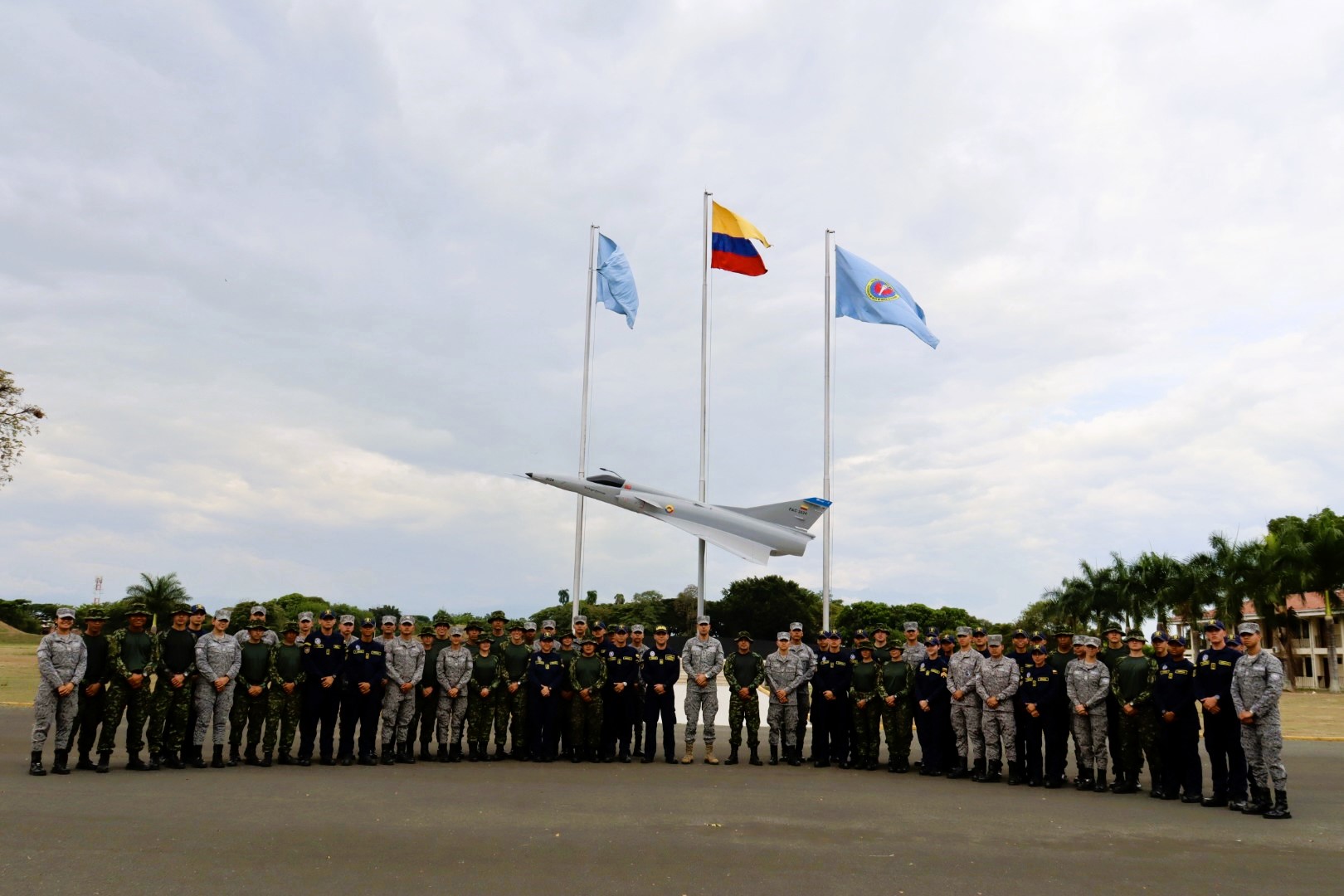 Cadetes de aire, mar y tierra compartieron en el “Reto Operacional Púrpura”