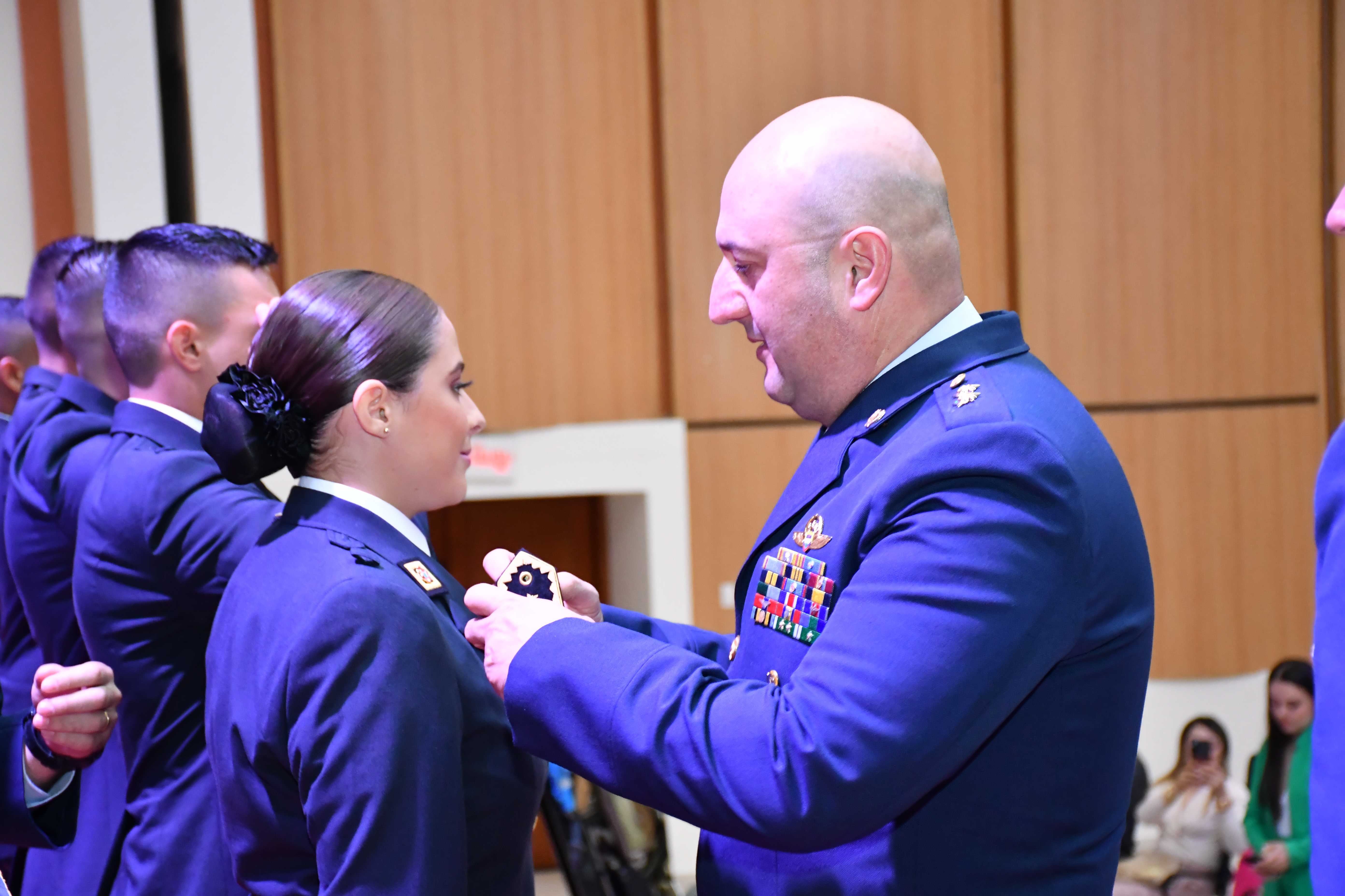 ¡Felicitaciones a los nuevos Subtenientes de la Fuerza Aérea Colombiana!