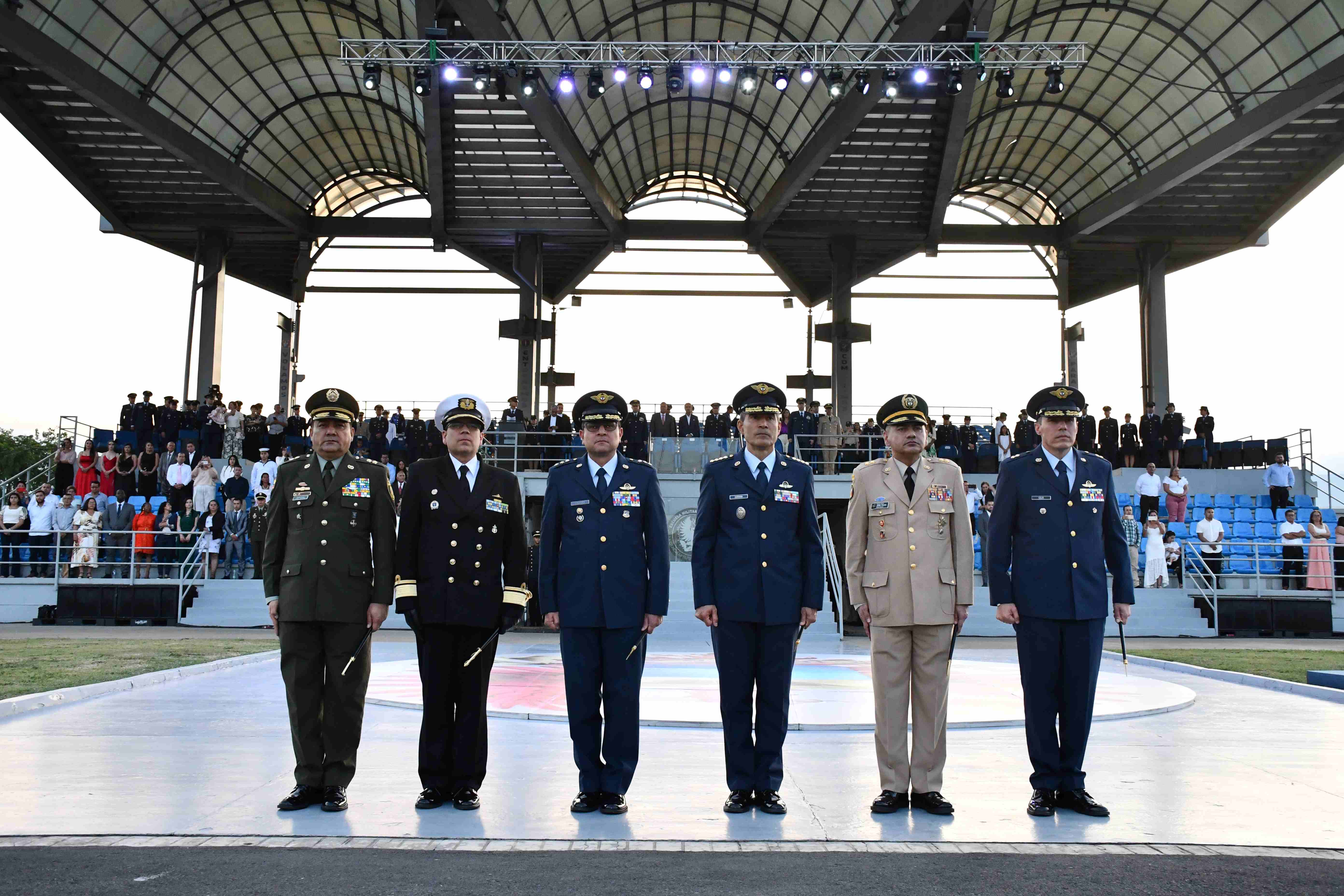 26 nuevos Oficiales de la Fuerza Aérea al servicio del país