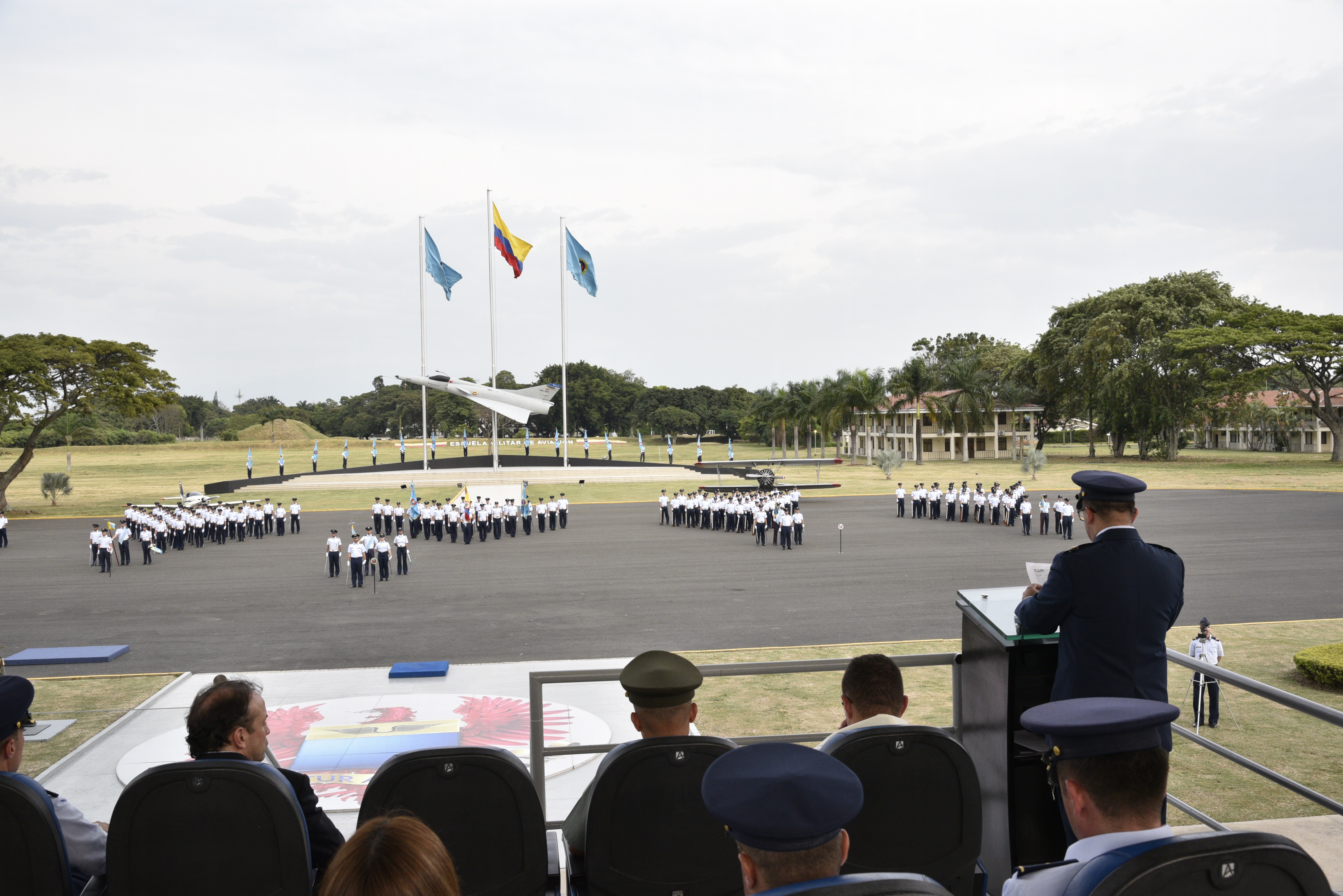 En ceremonia militar, fue reconocido el nuevo Director de la Escuela Militar de Aviación