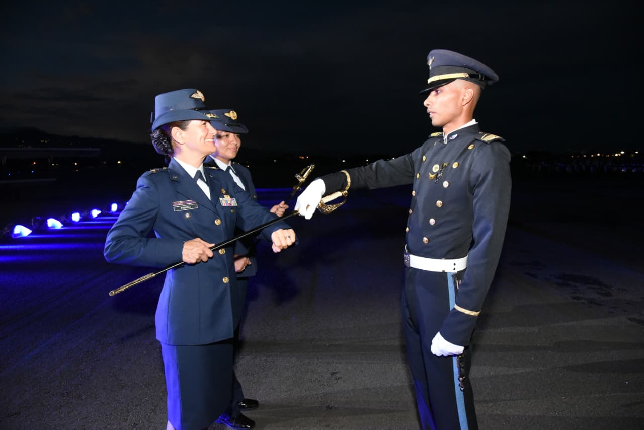 La misión continúa: 114 cadetes ascendieron al grado de Alférez en la EMAVI