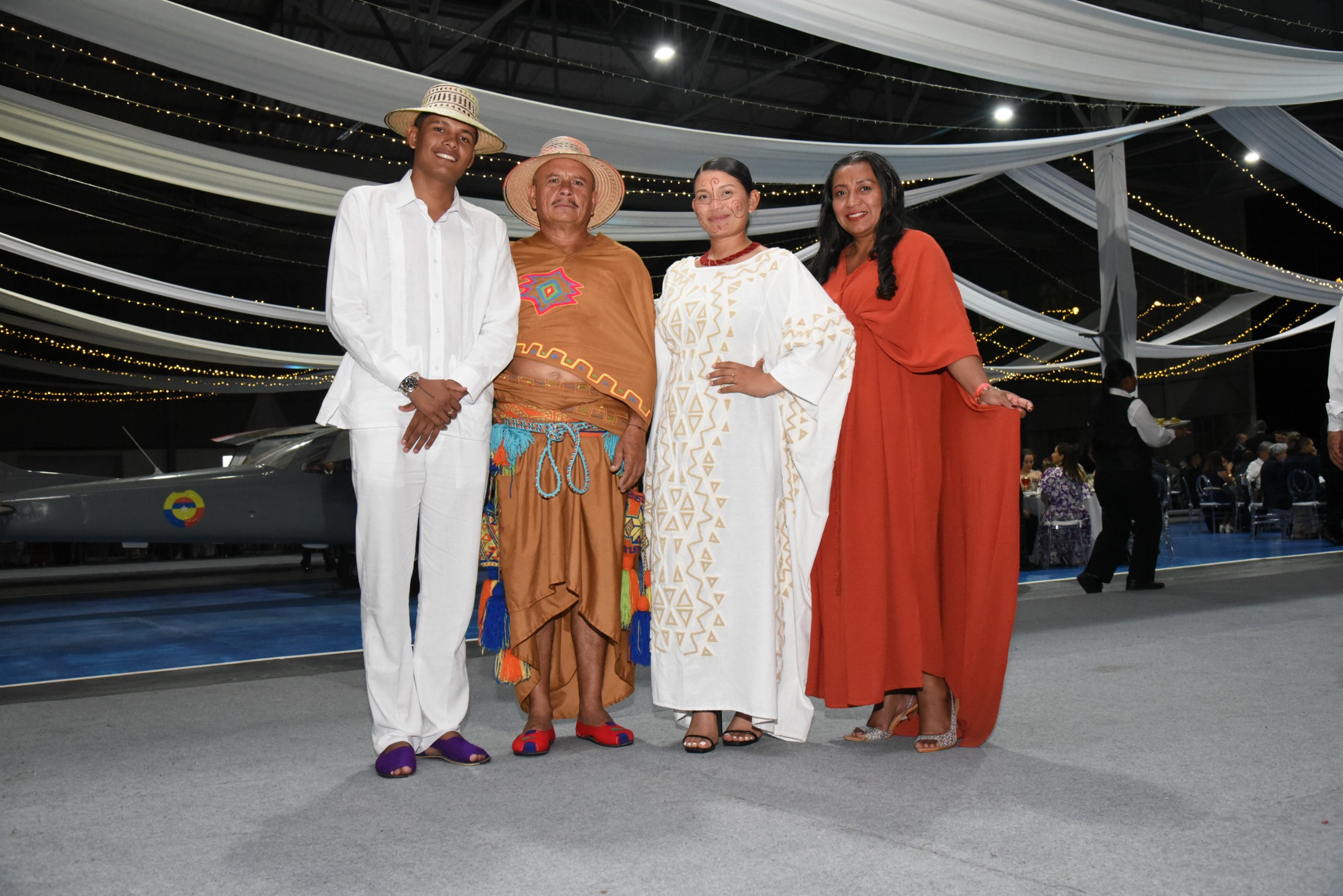 186 nuevos oficiales se unen a la FAC, entre ellos la primera mujer Wayuu en alcanzar el grado