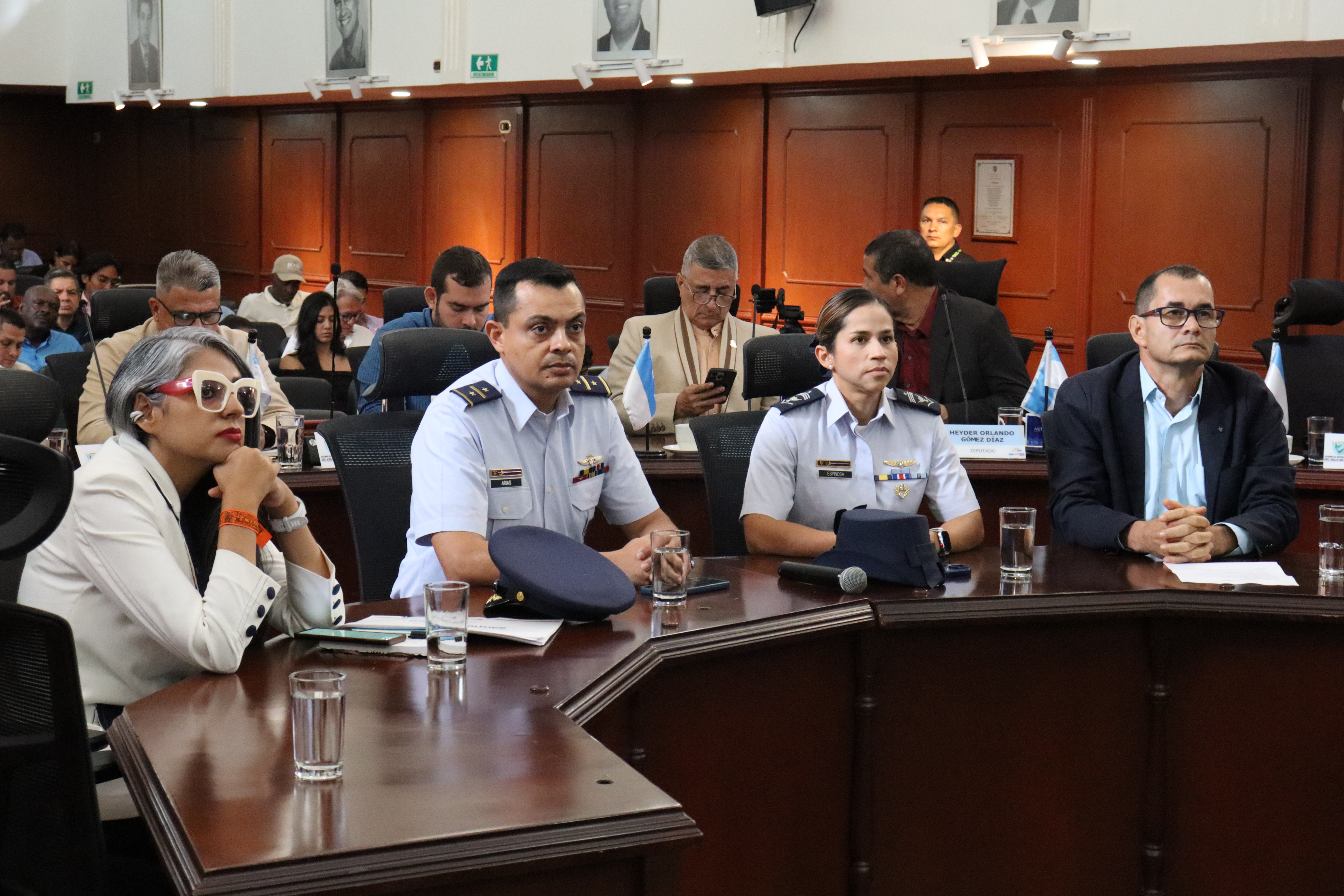 Asamblea Departamental del Valle condecoró a la Banda Sinfónica de la EMAVI