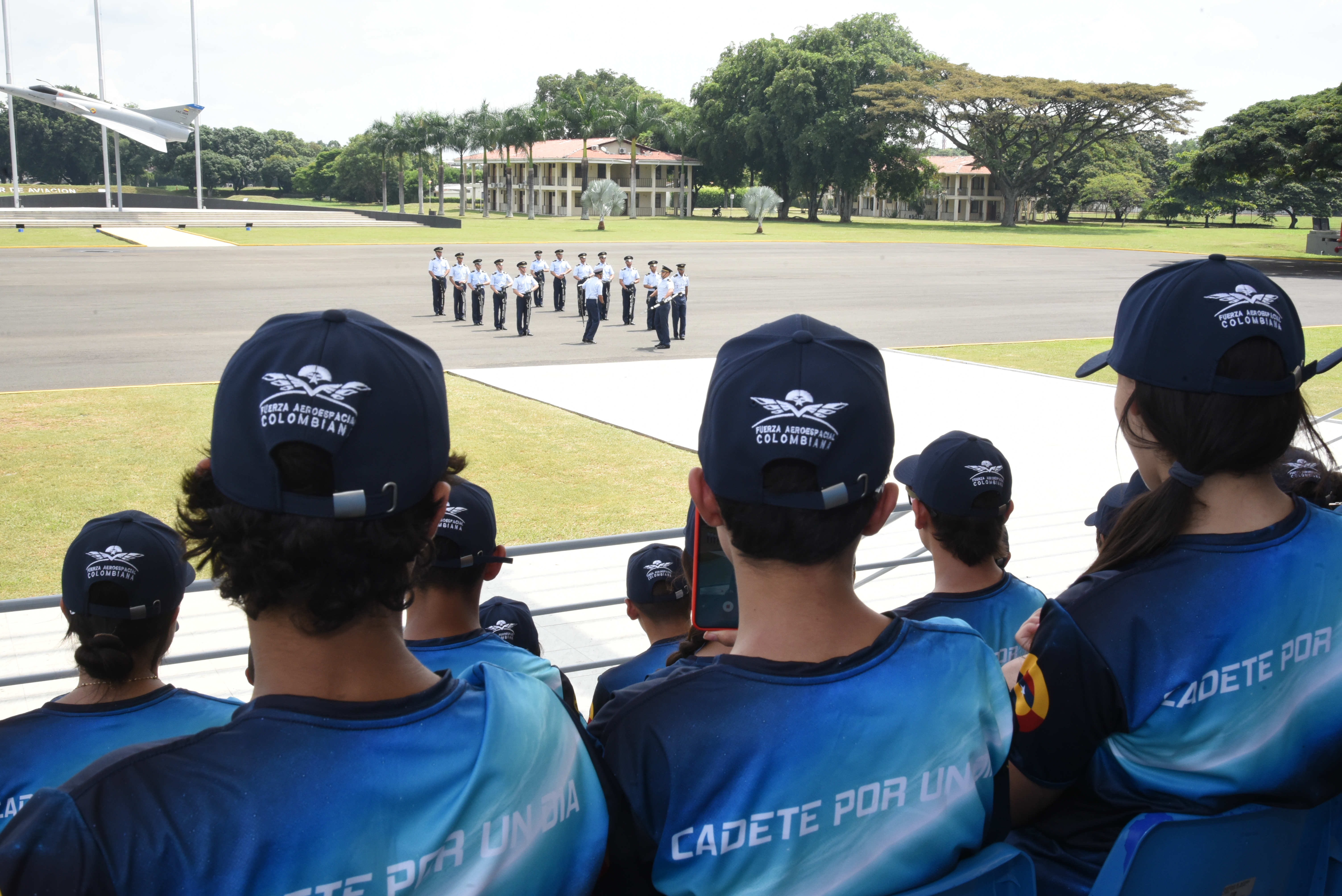 55 jóvenes vivieron la experiencia de ser “Cadetes por un Día” en la EMAVI