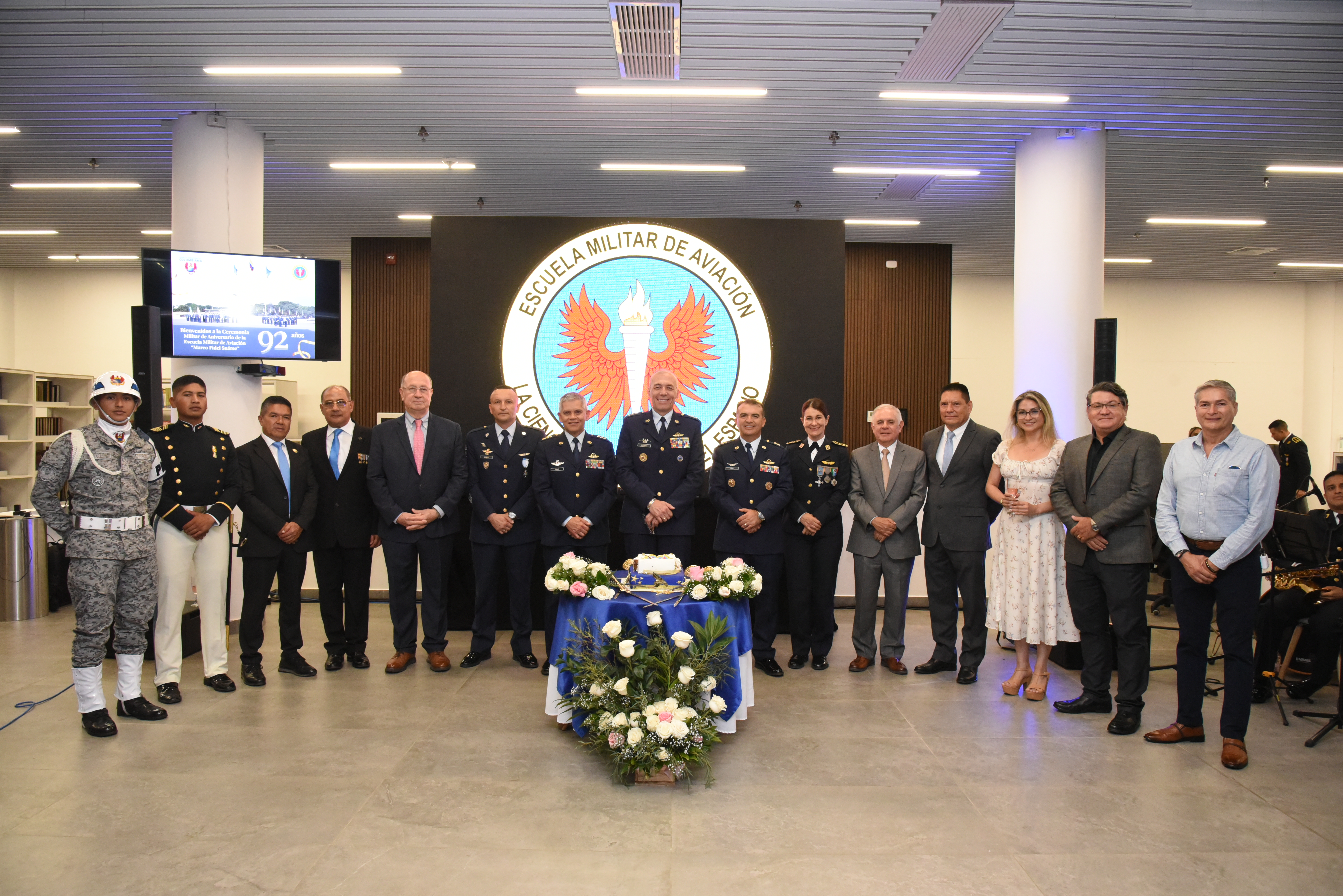 En ceremonia militar, EMAVI conmemoró 92 años de historia 