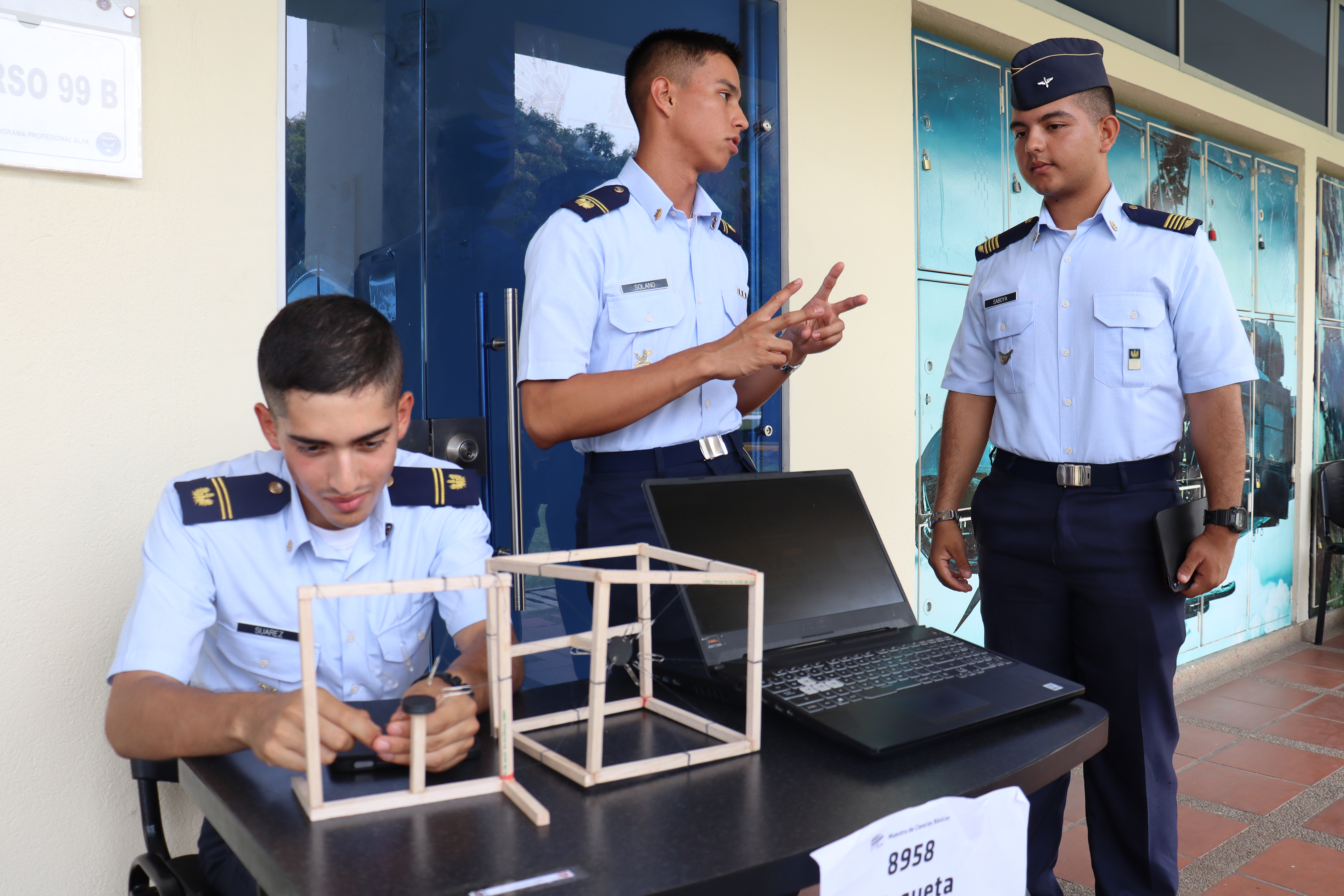 La ciencia y la tecnología impulsan la formación integral de los cadetes de la EMAVI