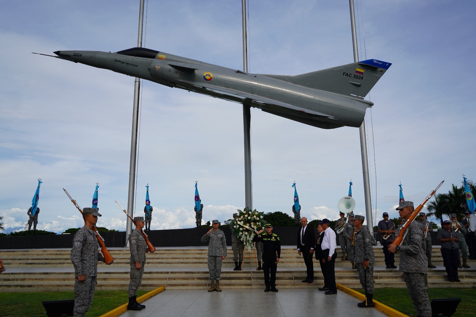 Honor, valor y reconocimiento: EMAVI conmemoró el Día Cívico del Veterano de la Fuerza Pública