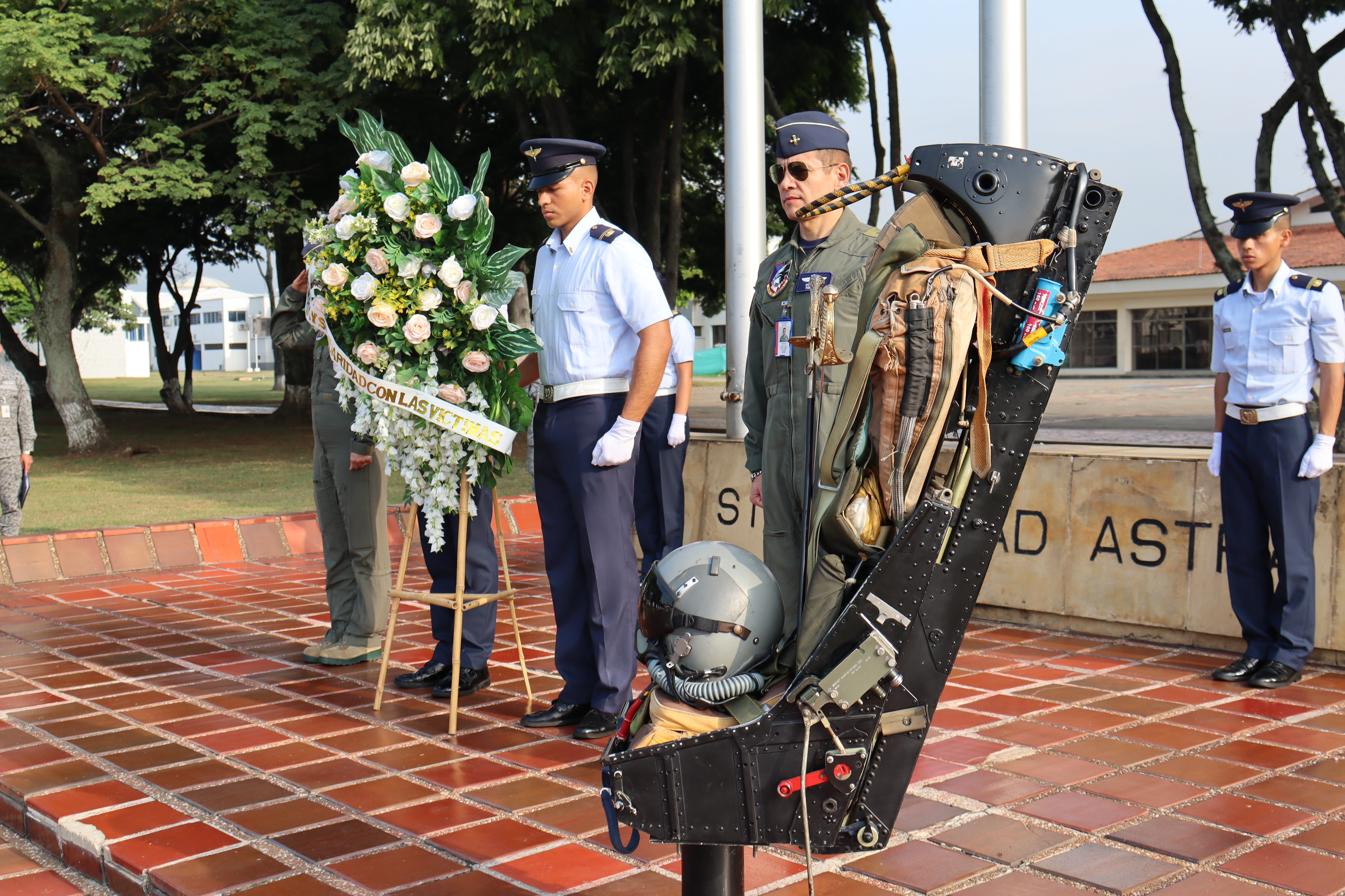 Cali conmemora a las víctimas desde la Base Aérea Marco Fidel Suárez