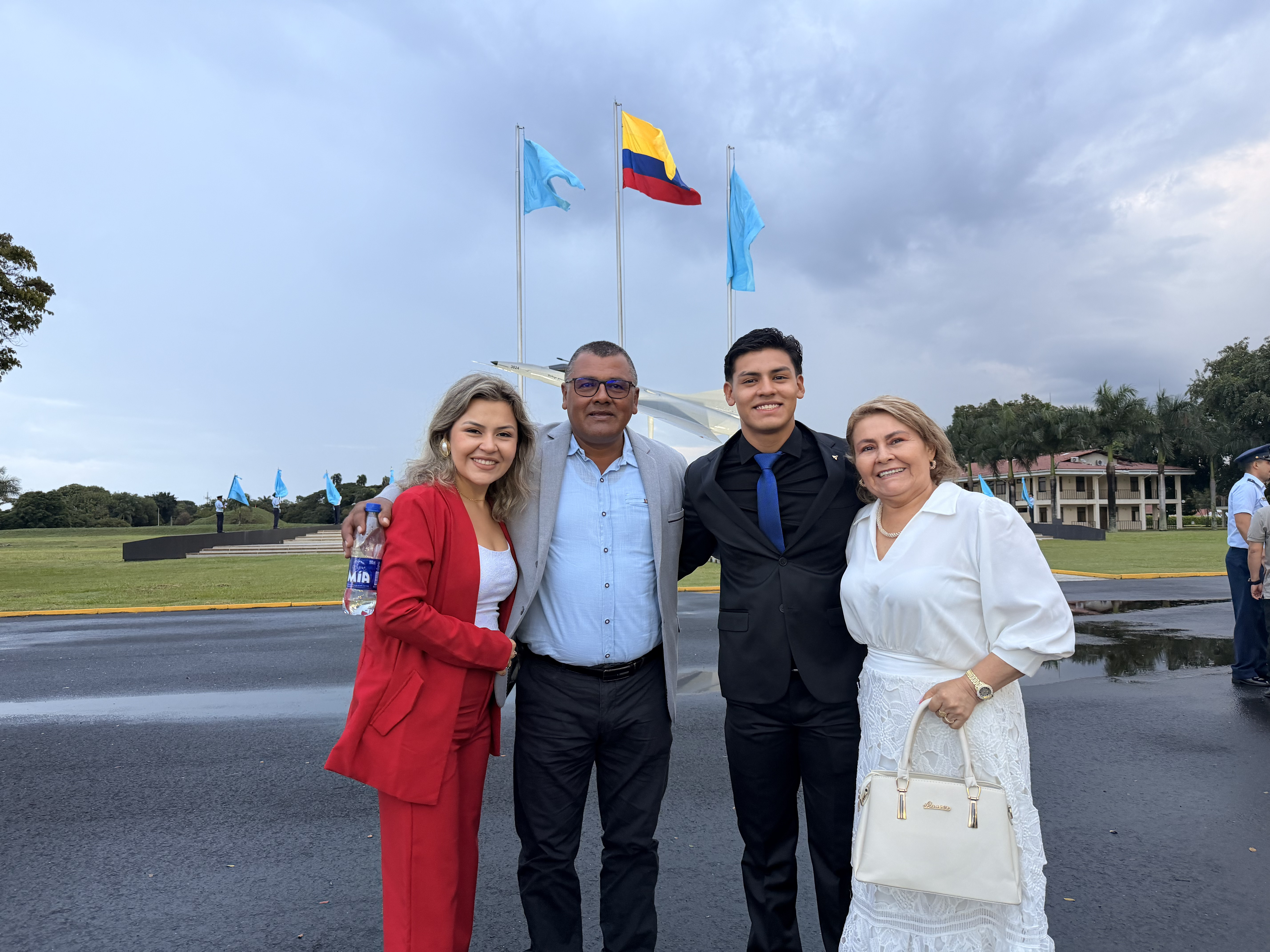 Una nueva generación de jóvenes inicia su formación como futuros oficiales de la FAC