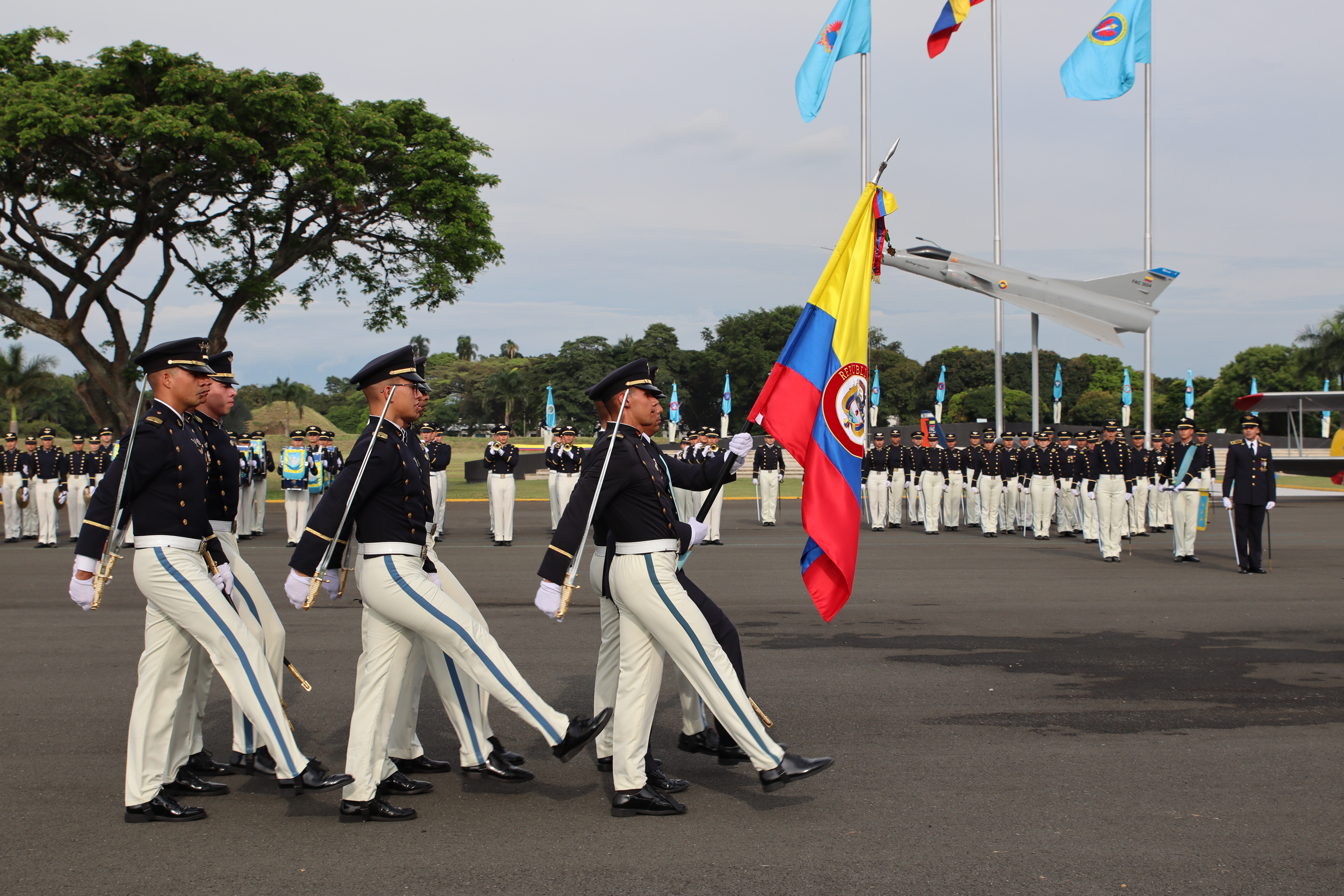 Entrega de armas y Juramento de Bandera: un paso de valor en la formación militar