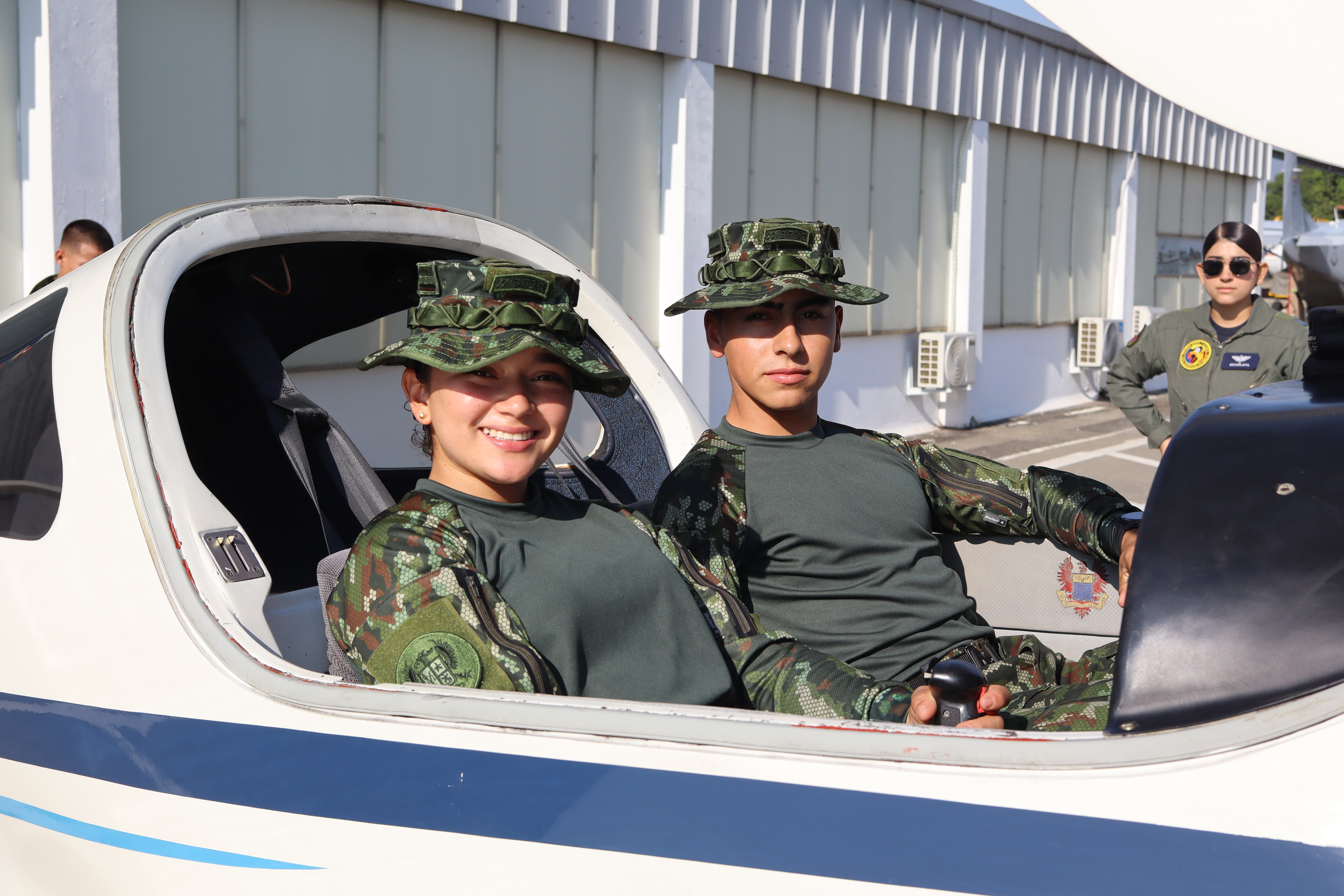 Cadetes de aire, mar y tierra compartieron en el “Reto Operacional Púrpura”