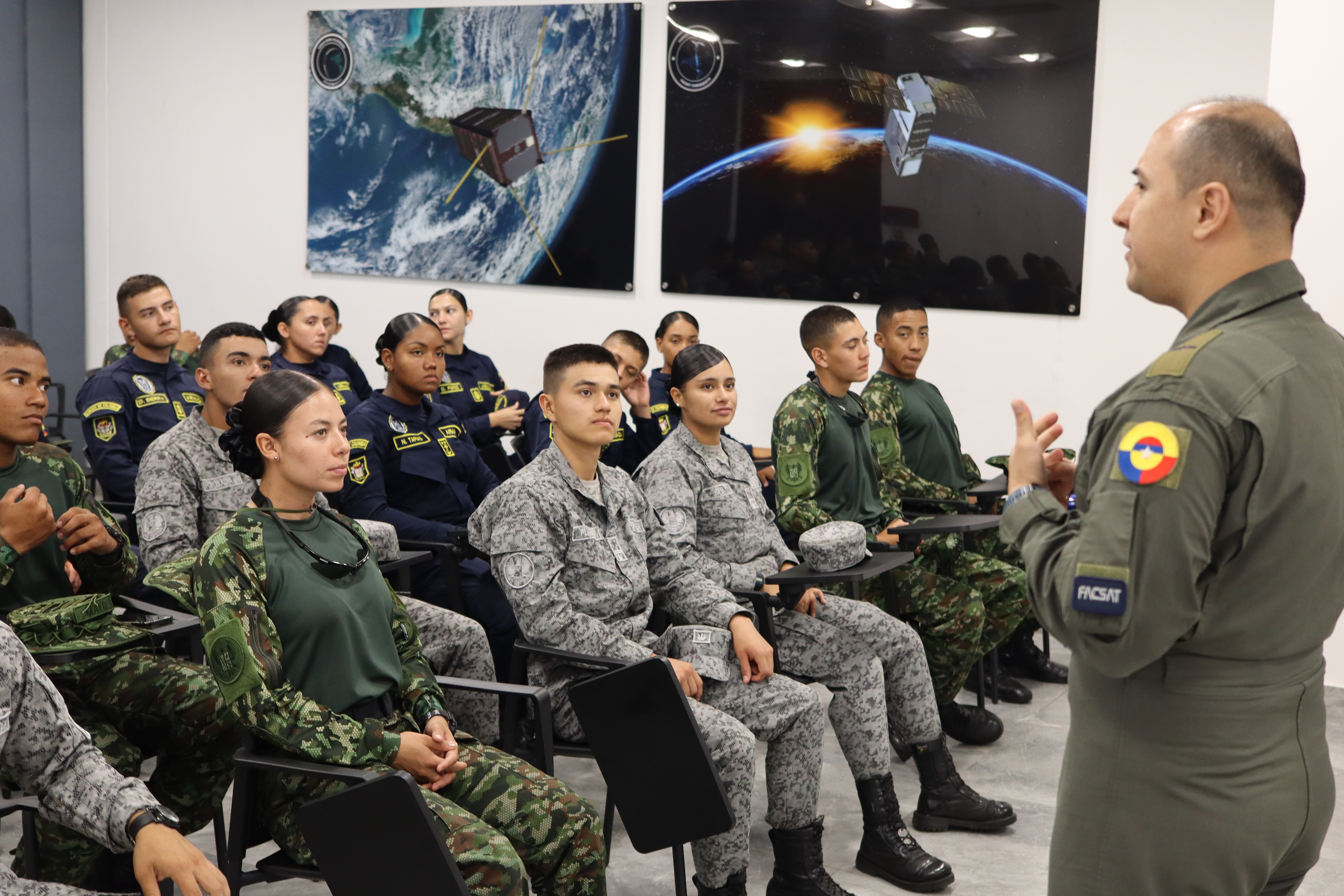 Cadetes de aire, mar y tierra compartieron en el “Reto Operacional Púrpura”