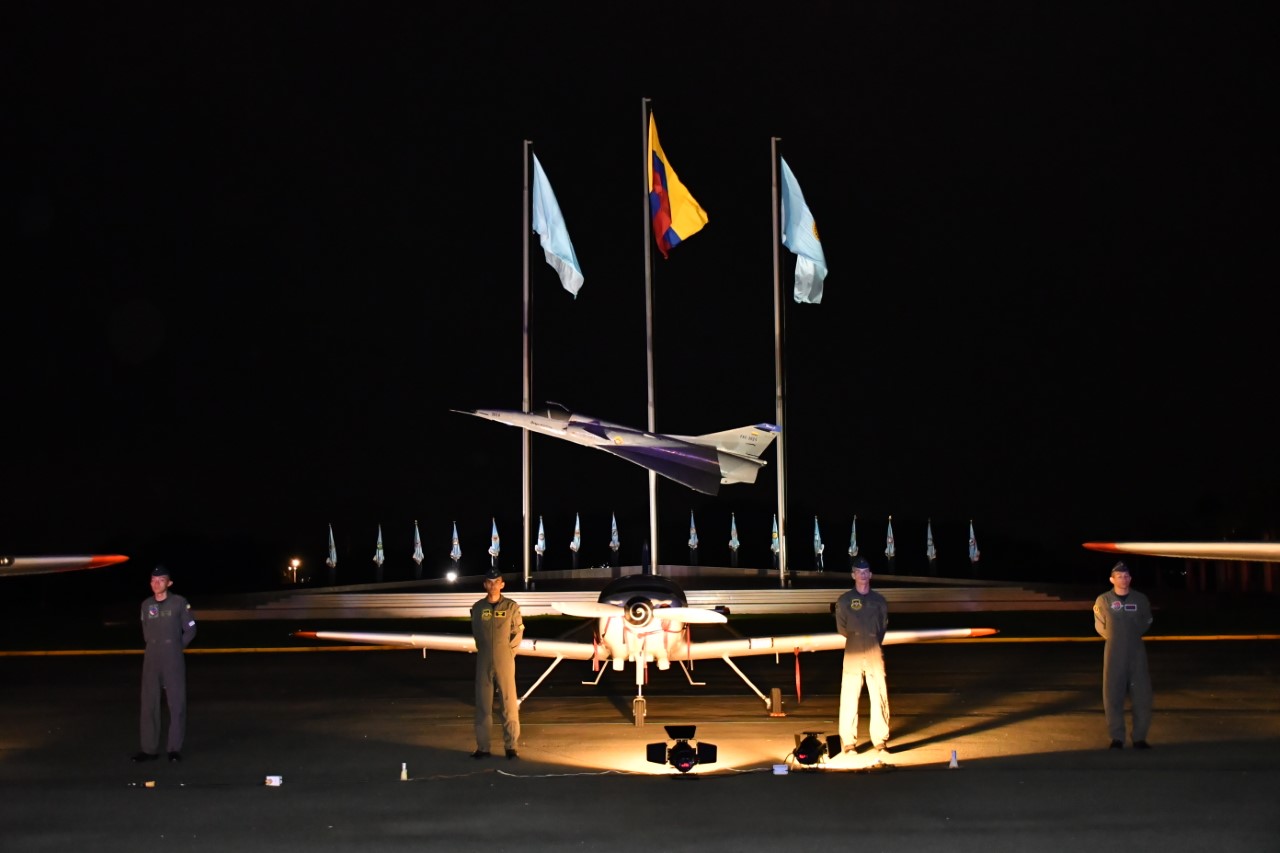 88 años de historia, formando los Oficiales de su Fuerza Aérea Colombiana  