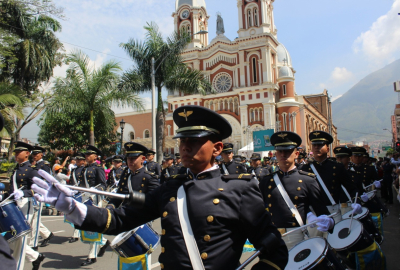 Con honores patrios la Fuerza Aérea Colombiana conmemora el natalicio de Don Marco Fidel Suárez 