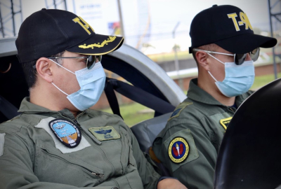 Integridad, Honor, Valor y Compromiso en un ejemplar Oficial de su Fuerza Aérea Colombiana
