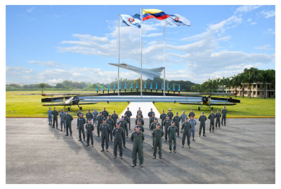 La EMAVI se engalanó con la visita del alto mando de su Fuerza Aérea Colombiana 