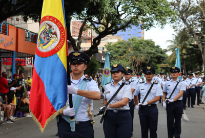 Cali vibró de emoción con el tradicional desfile del Día de la Independencia