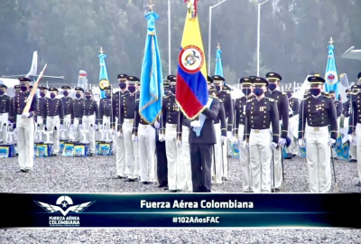 Cadetes de la EMAVI engalanaron la ceremonia de Aniversario de la Fuerza Aérea Colombiana
