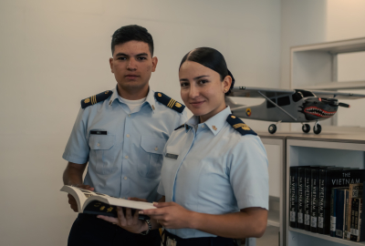 EMAVI inicia un nuevo año académico formando a los líderes del poder aeroespacial colombiano