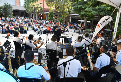 La Banda Sinfónica de la EMAVI encantó a Cali con su magia musical