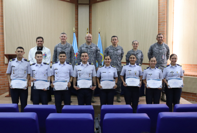 Alféreces reciben certificación en diferentes especialidades para contribuir con la misión de la Fuerza Aérea Colombiana