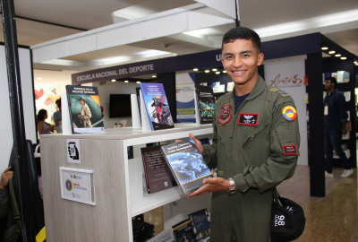 Escuela Militar presente en la Feria Internacional del libro Académico en Cali