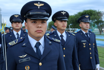 Aún estas a tiempo de convertirte en Oficial de la Fuerza Aérea Colombiana