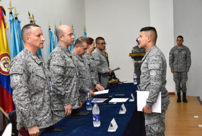 Jóvenes soldados se capacitaron como Técnicos Laborales durante su Servicio Militar en Cali