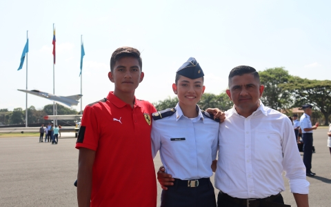 Primera visita de las familias para los Aspirantes del Curso No.100 de Oficiales de la Fuerza Aeroespacial