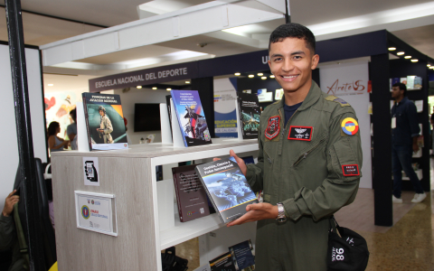 Escuela Militar presente en la Feria Internacional del libro Académico en Cali