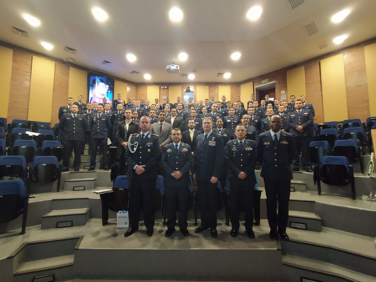 EPFAC realizó II Simposio Internacional de Estudios Militares Aeronáuticos