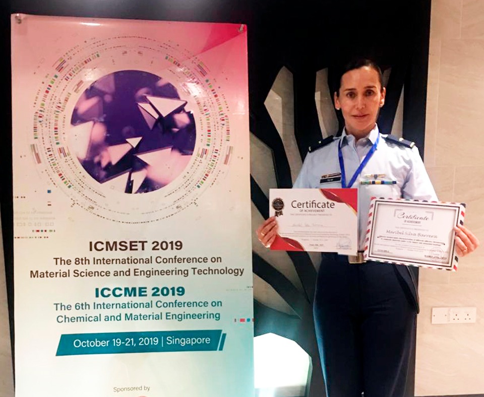 Fuerza Aérea Colombiana mejor ponencia de materiales compuestos no metálicos en Singapur