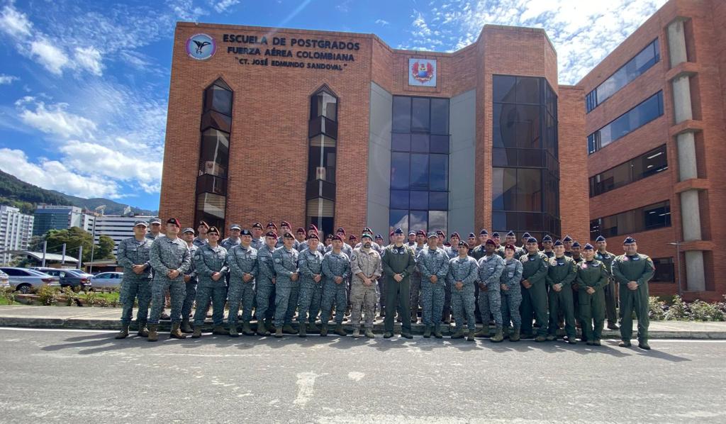 Primer Seminario de Operaciones Especiales Aéreas fue desarrollado en la ciudad de Bogotá