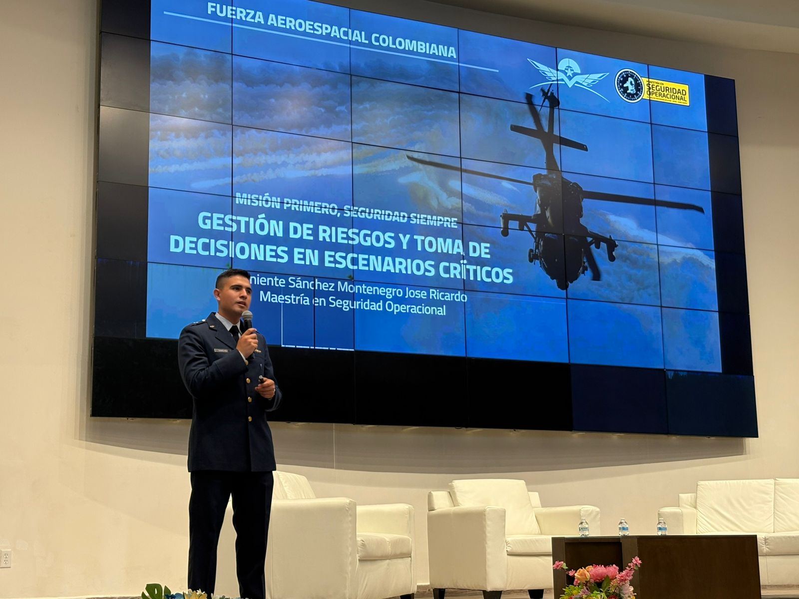 Participación de egresado MAESO resaltada en Congreso Internacional de Seguridad Aérea