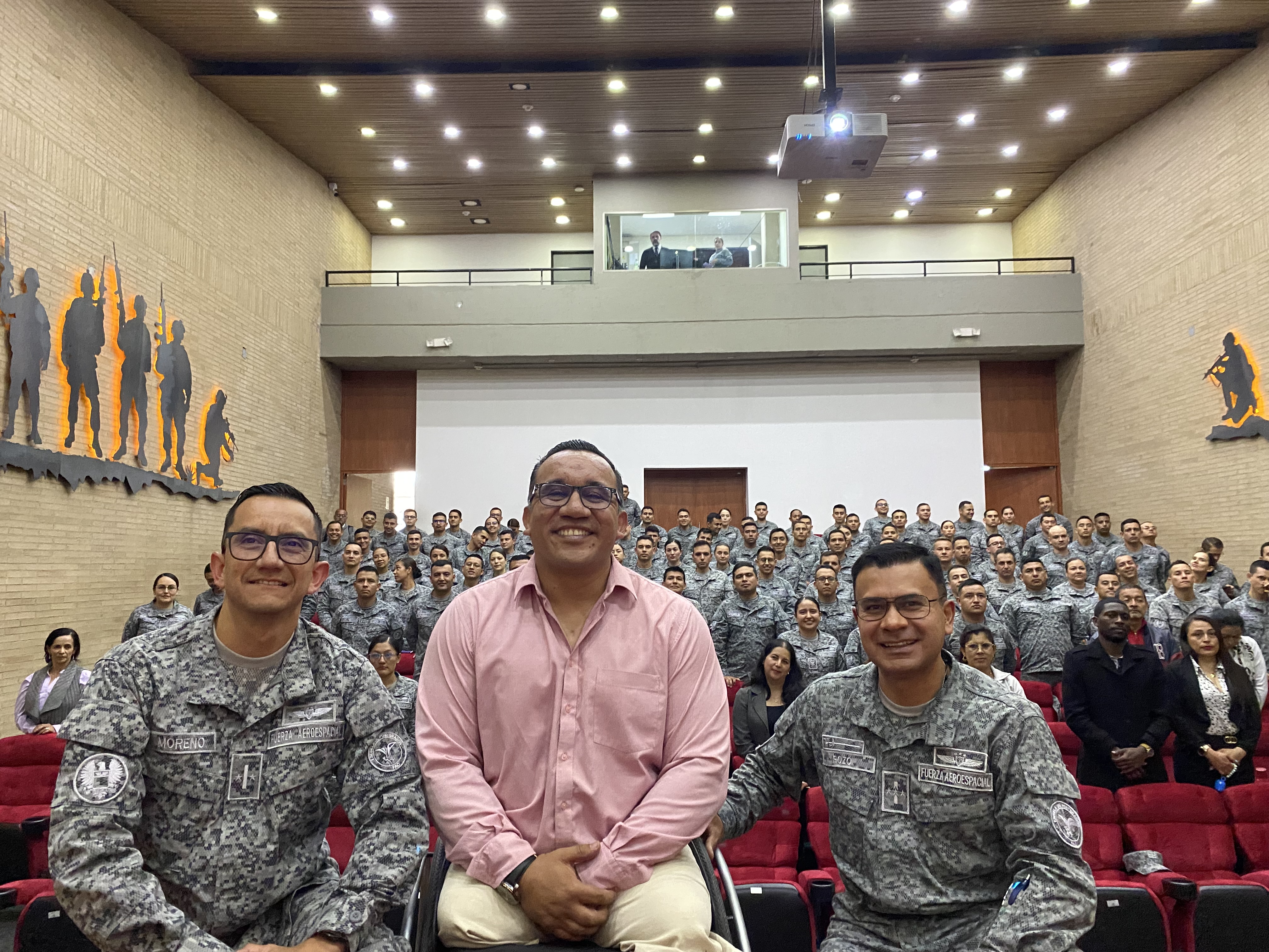 Día de las reservas de primera clase, un homenaje al liderazgo y la resiliencia