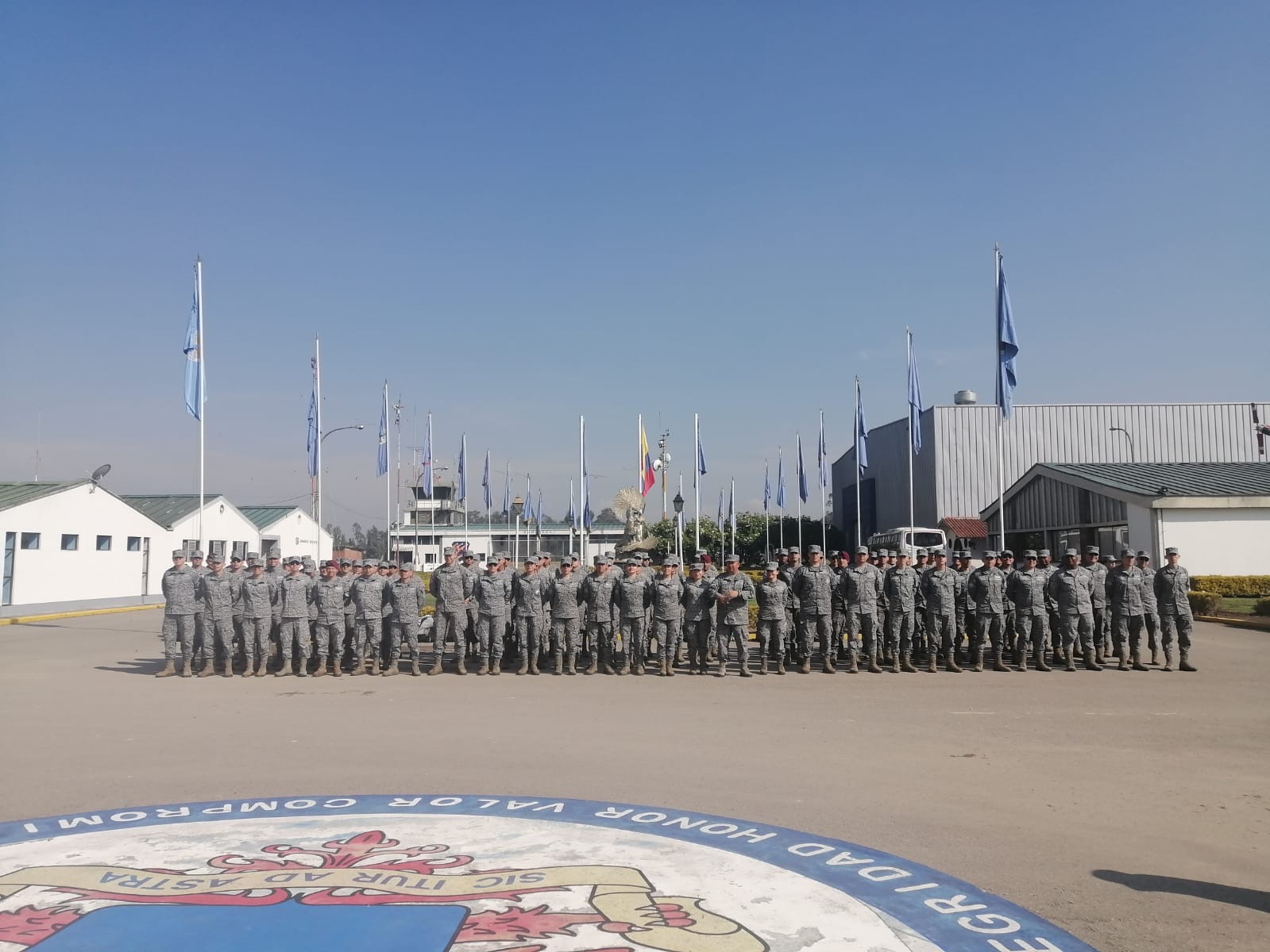 Capacidades del Comando Aéreo de Mantenimiento fueron presentadas a los cursos de ascenso de la EPFAC