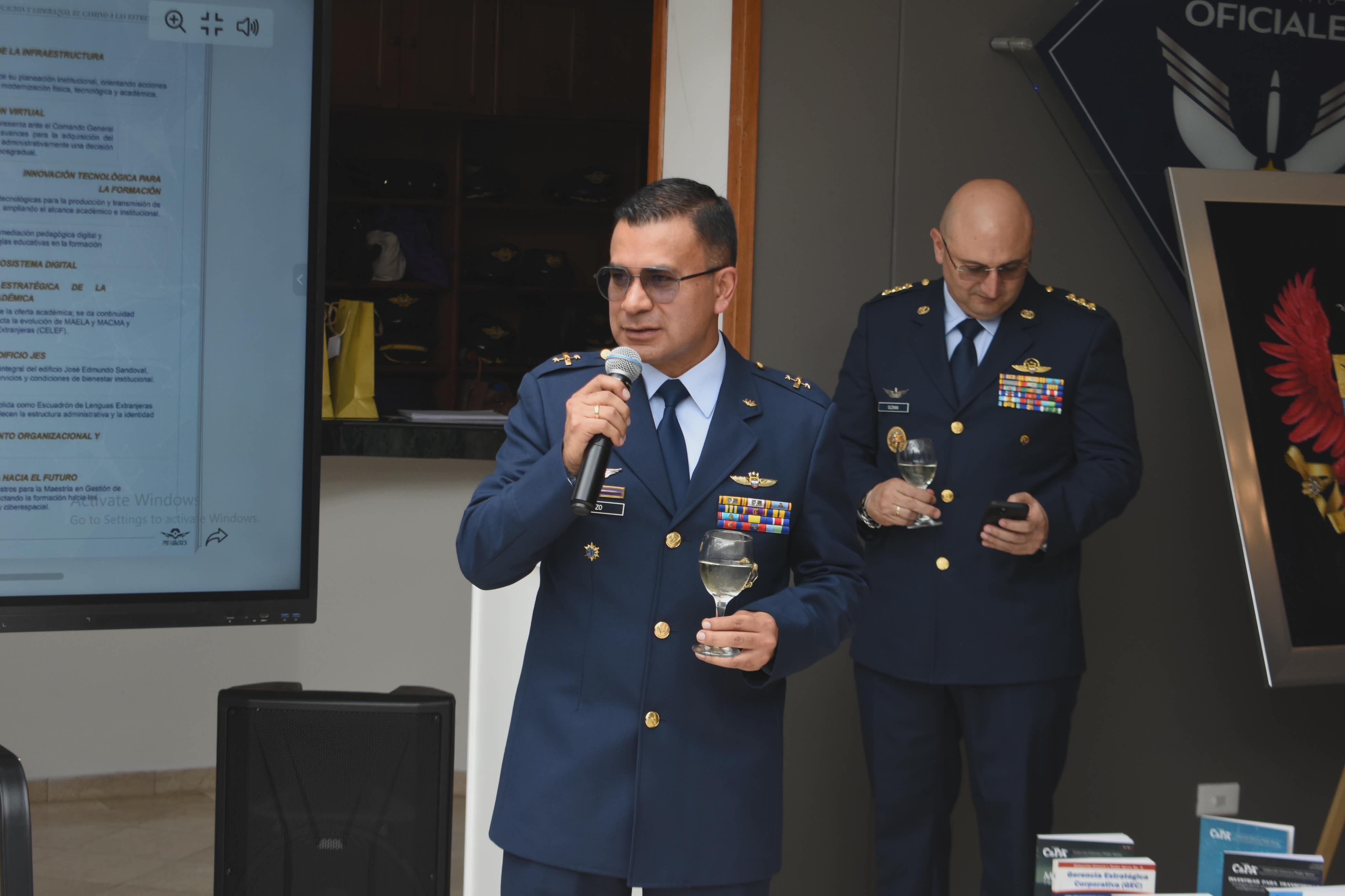 Ceremonia militar destaca trayectoria de la EPFAC en sus 66 años