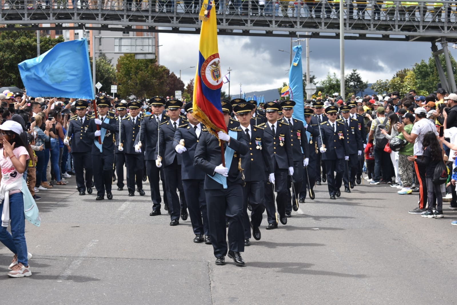 Honor y compromiso: la EPFAC conmemoró 215 años de historia colombiana Honor y compromiso: la EPFAC conmemoró 215 años de historia colombiana