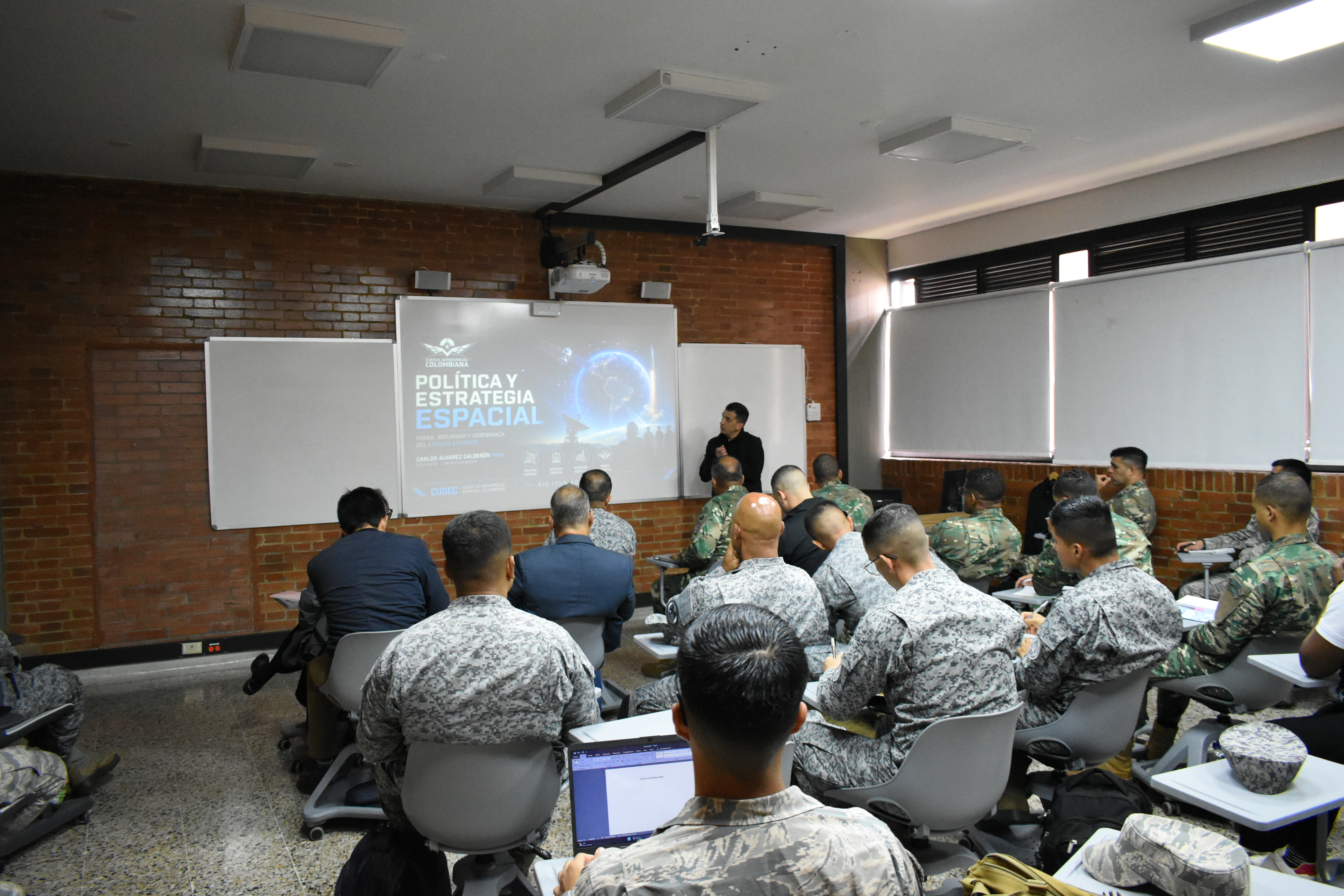 Curso de Desarrollo Espacial Colombiano fortalece capacidades para la cooperación regional