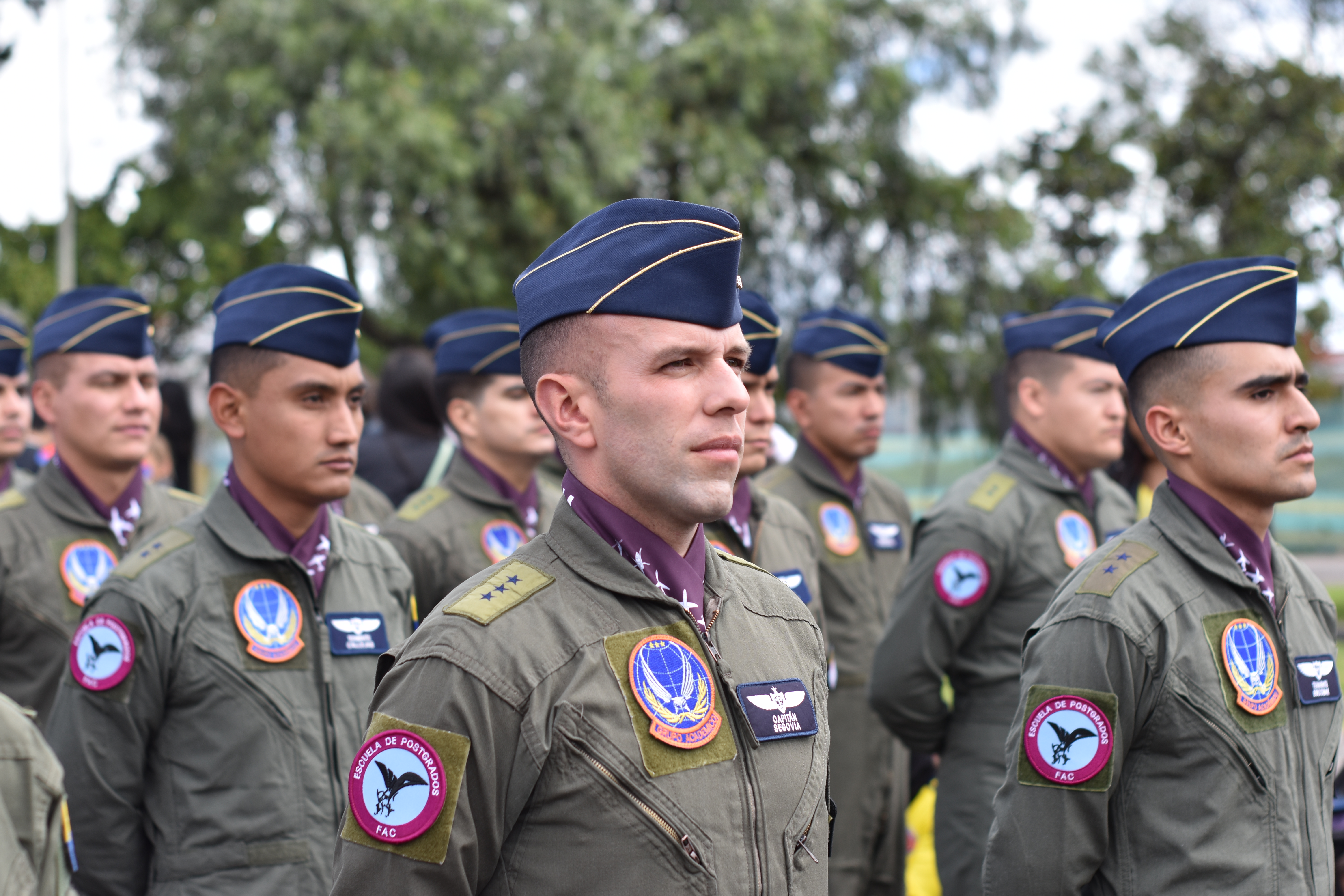 En desfile militar y de policía, la EPFAC hizo presencia este 20 de julio