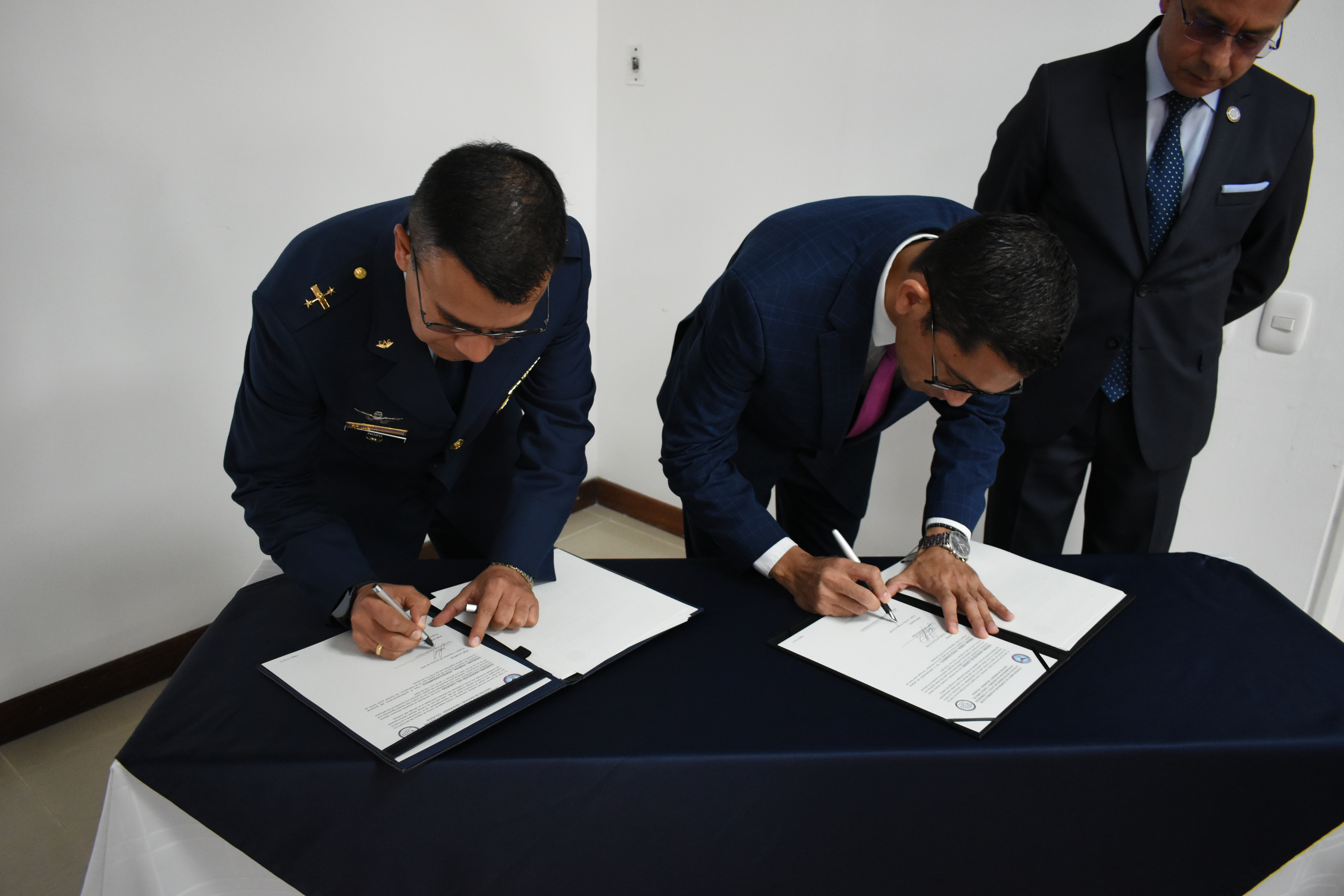 Convenio académico firmado para fortalecer la educación superior en la EPFAC Convenio académico firmado para fortalecer la educación superior en la EPFAC