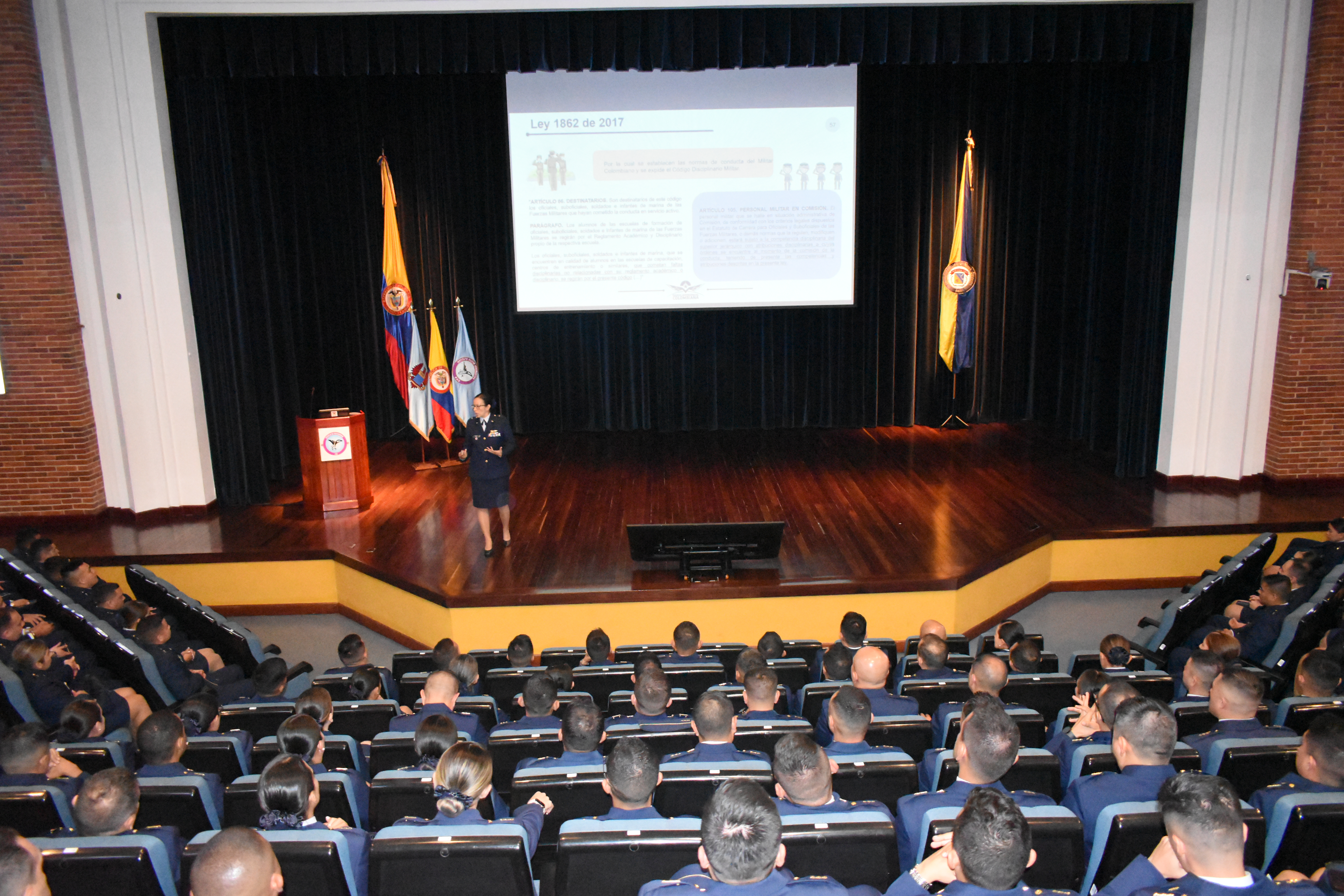Oficiales inician su curso de ascenso en la EPFAC este 2025