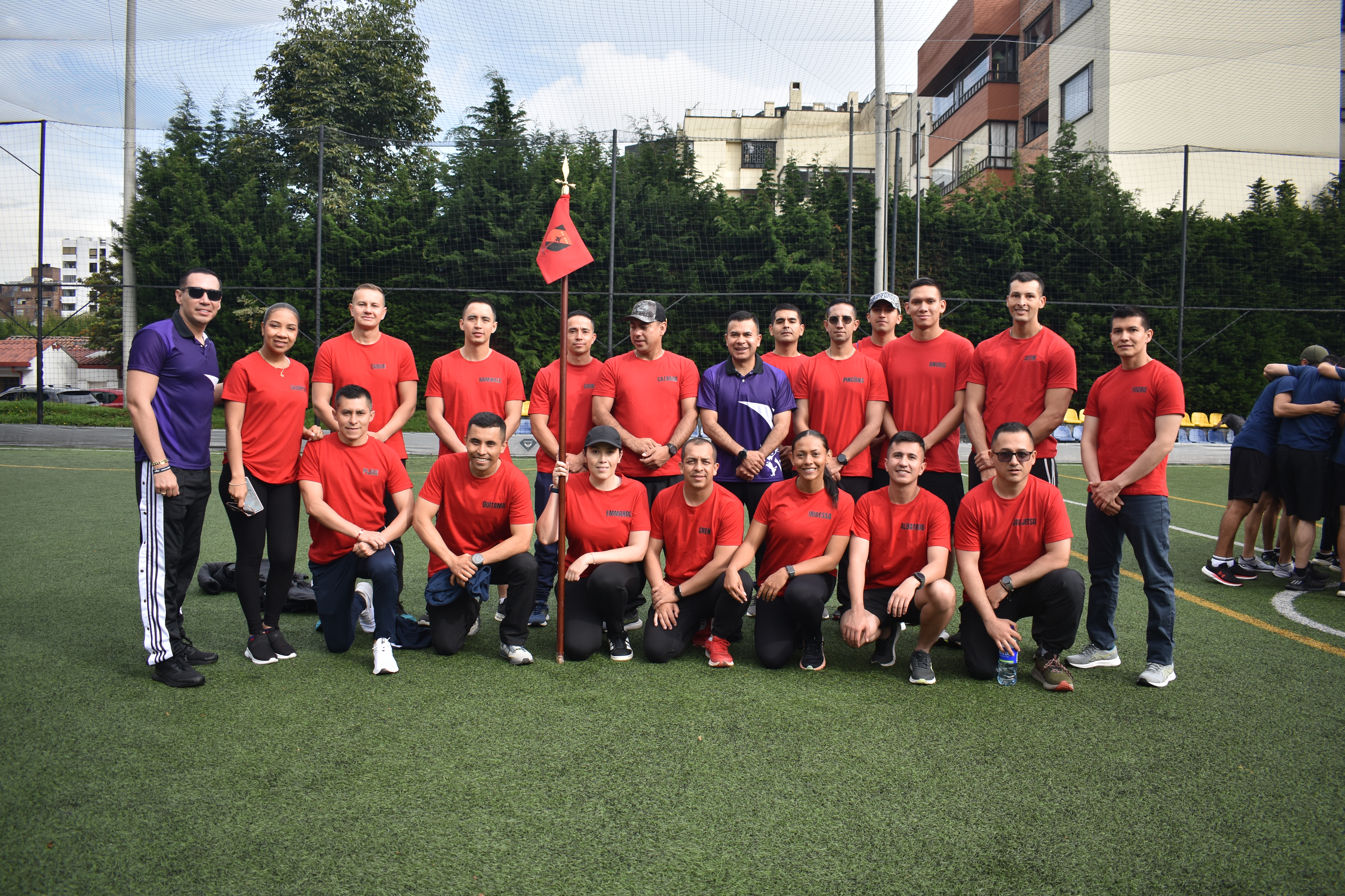 Oficiales del Curso de Ascenso fortalecen su liderazgo en actividad FLEX