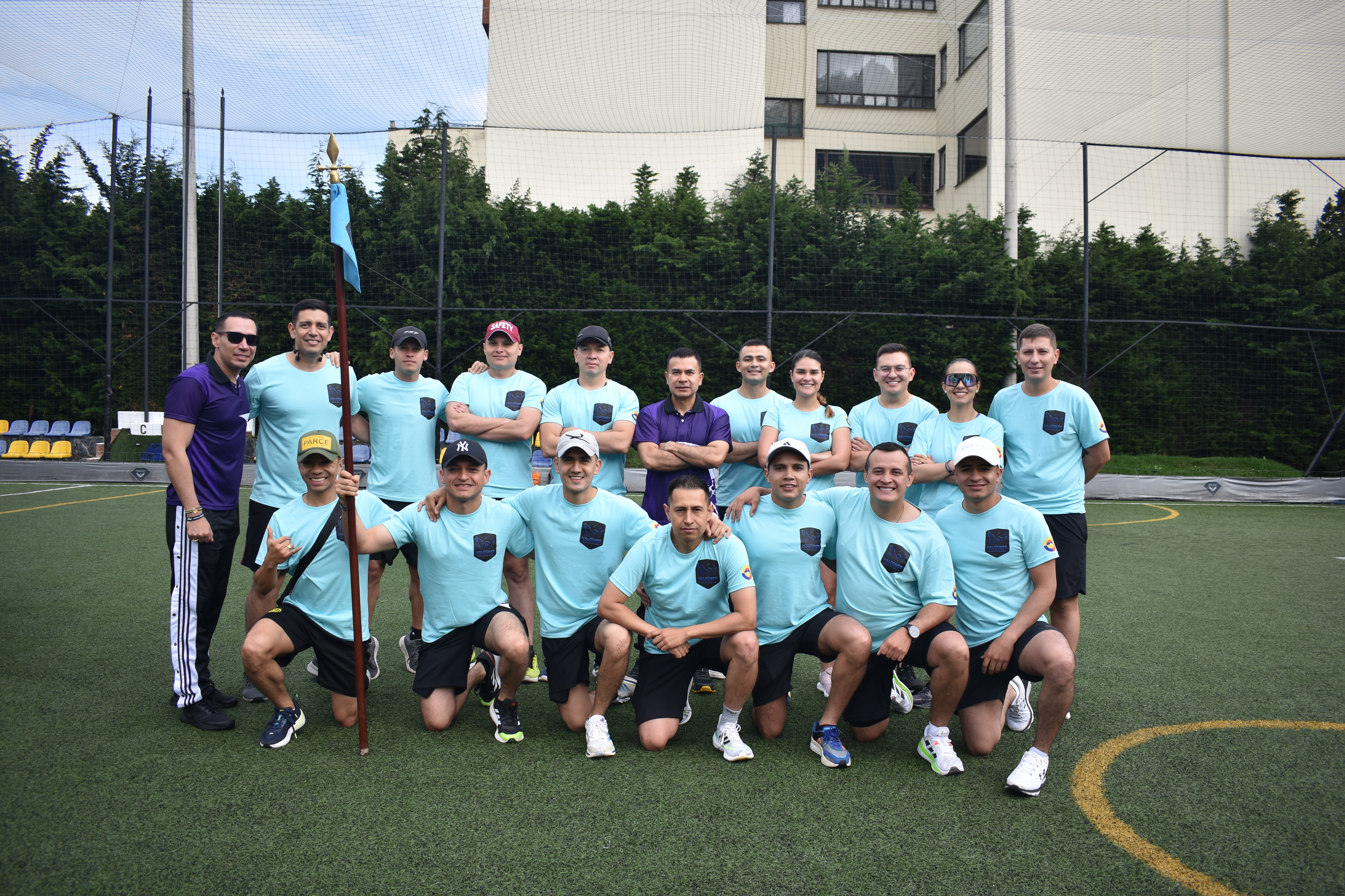 Oficiales del Curso de Ascenso fortalecen su liderazgo en actividad FLEX