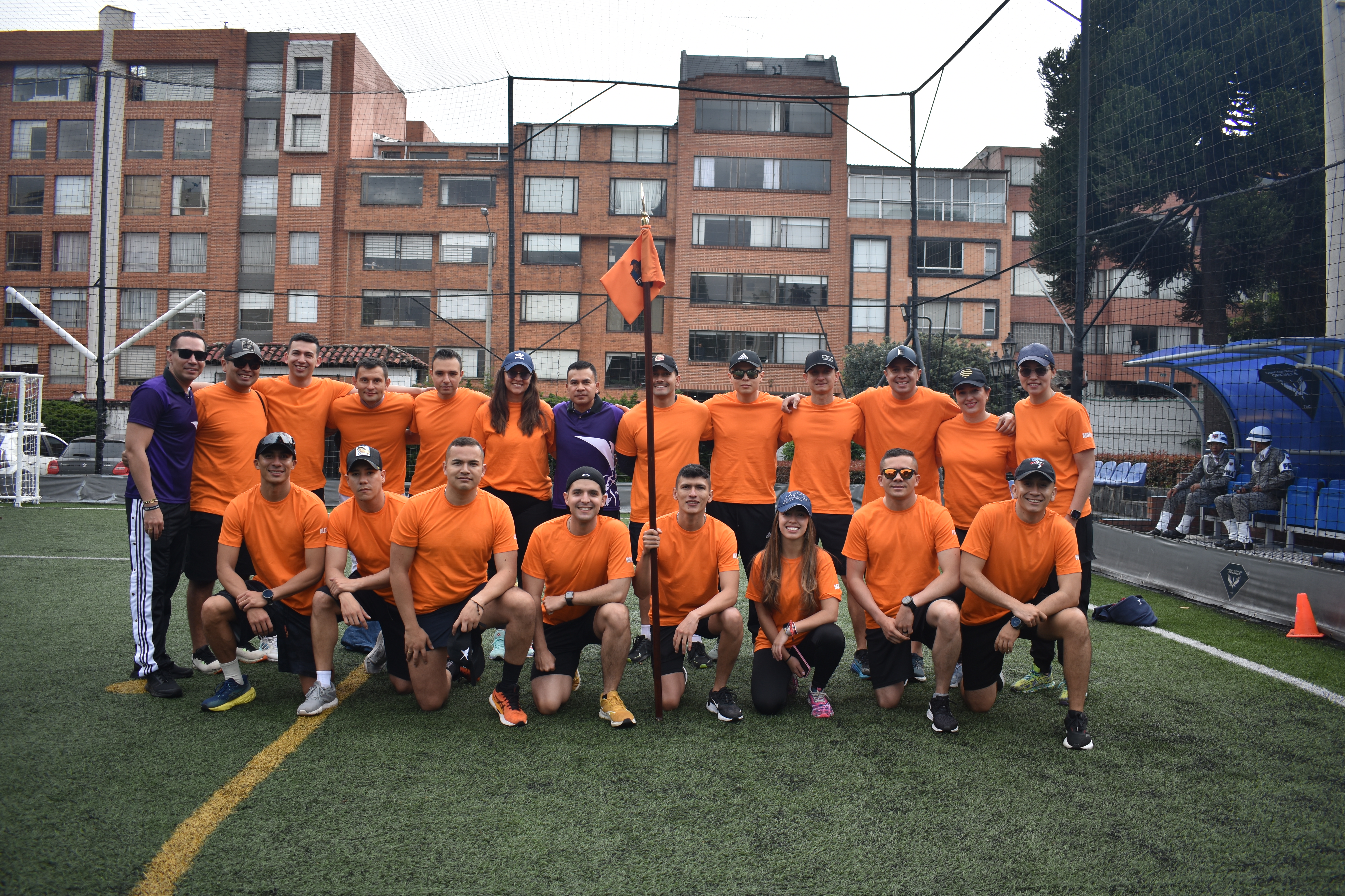 Oficiales del Curso de Ascenso fortalecen su liderazgo en actividad FLEX