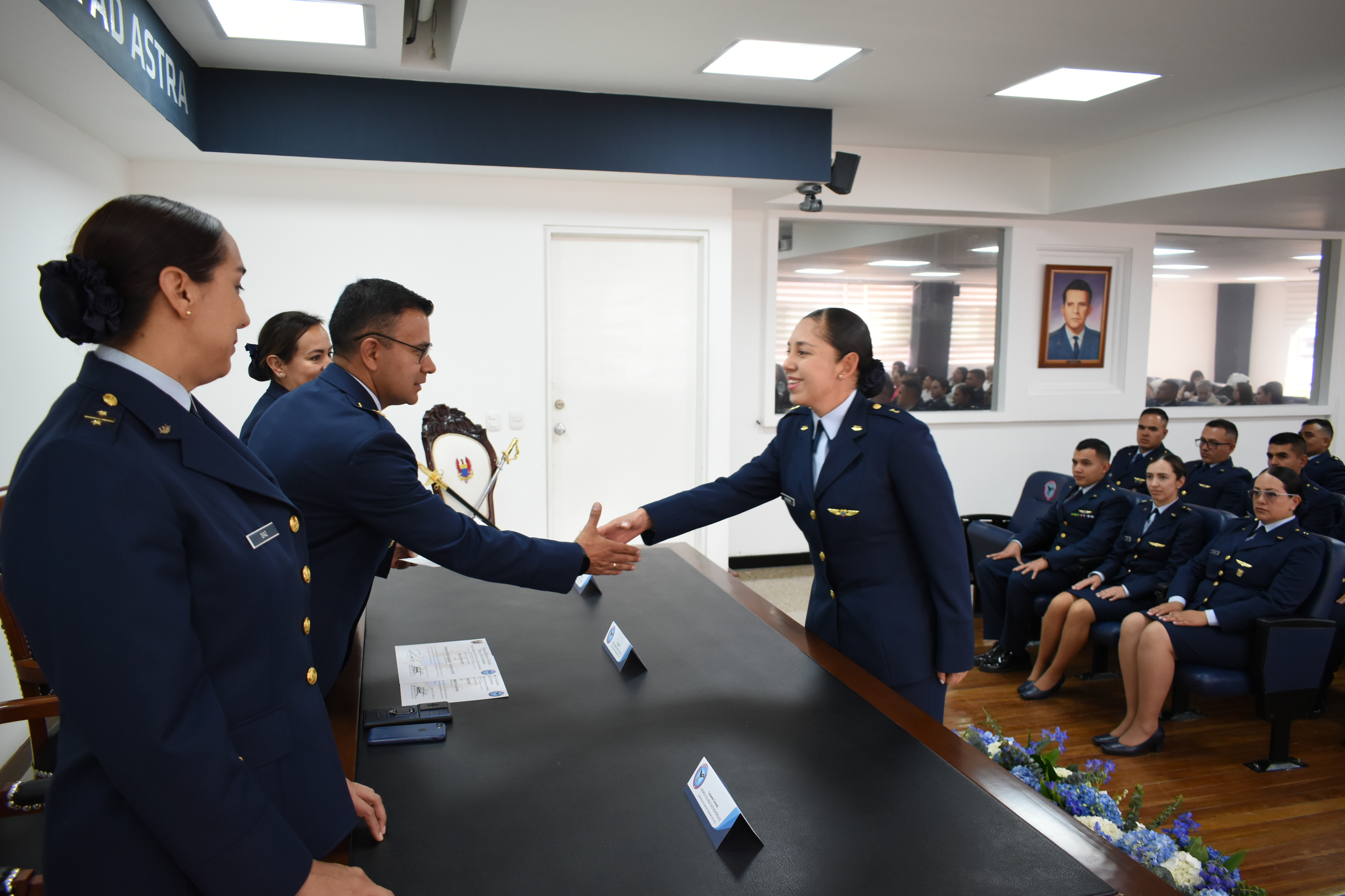 Finaliza curso de ascenso en la EPFAC para 23 oficiales del cuerpo administrativo